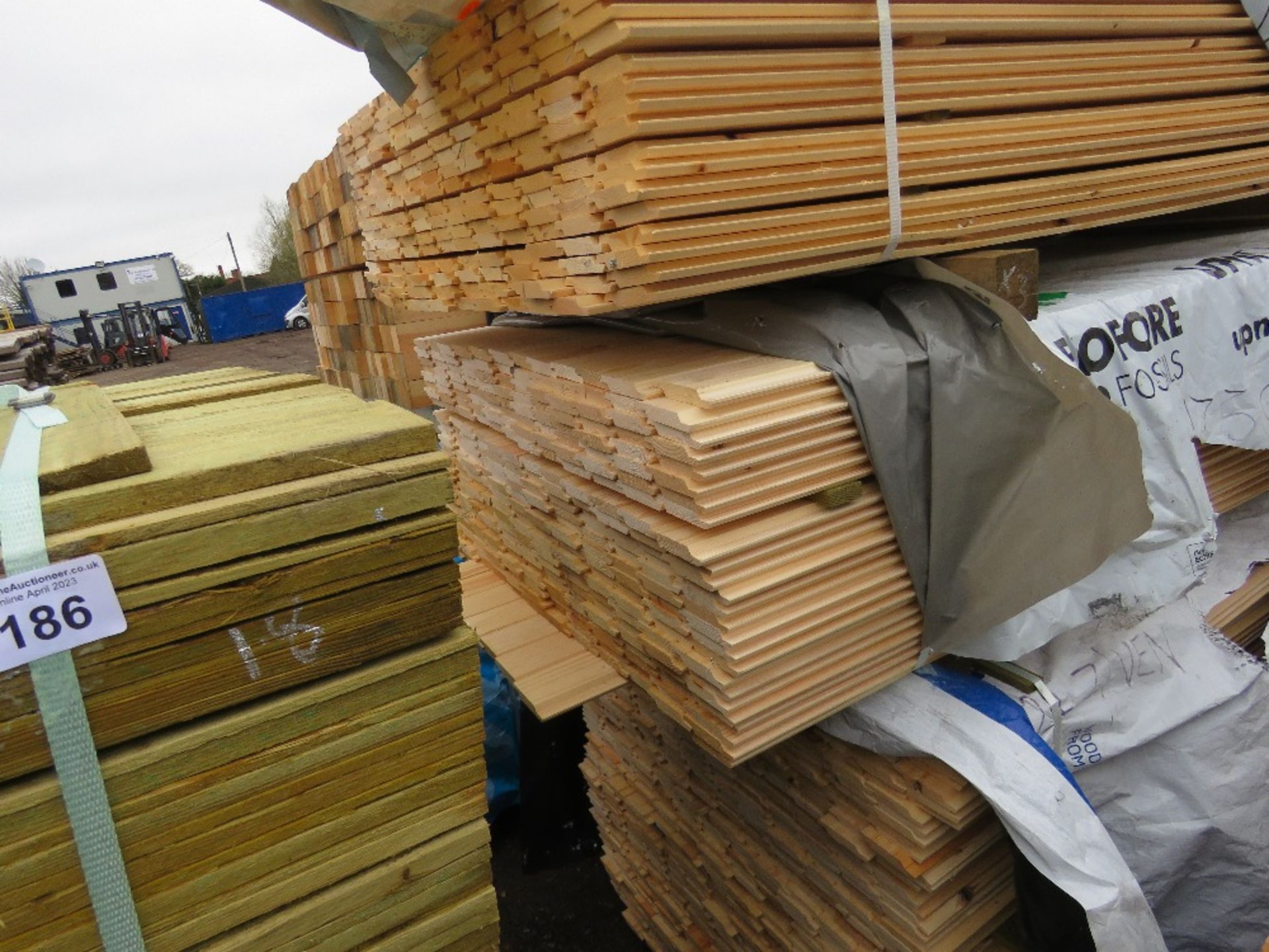 3 X PACKS OF UNTREATED SHIPLAP TYPE "Z" BOARD TIMBER FENCE CLADDING BOARDS: 100MM WIDTH @ 1.7M LENGT - Image 11 of 11