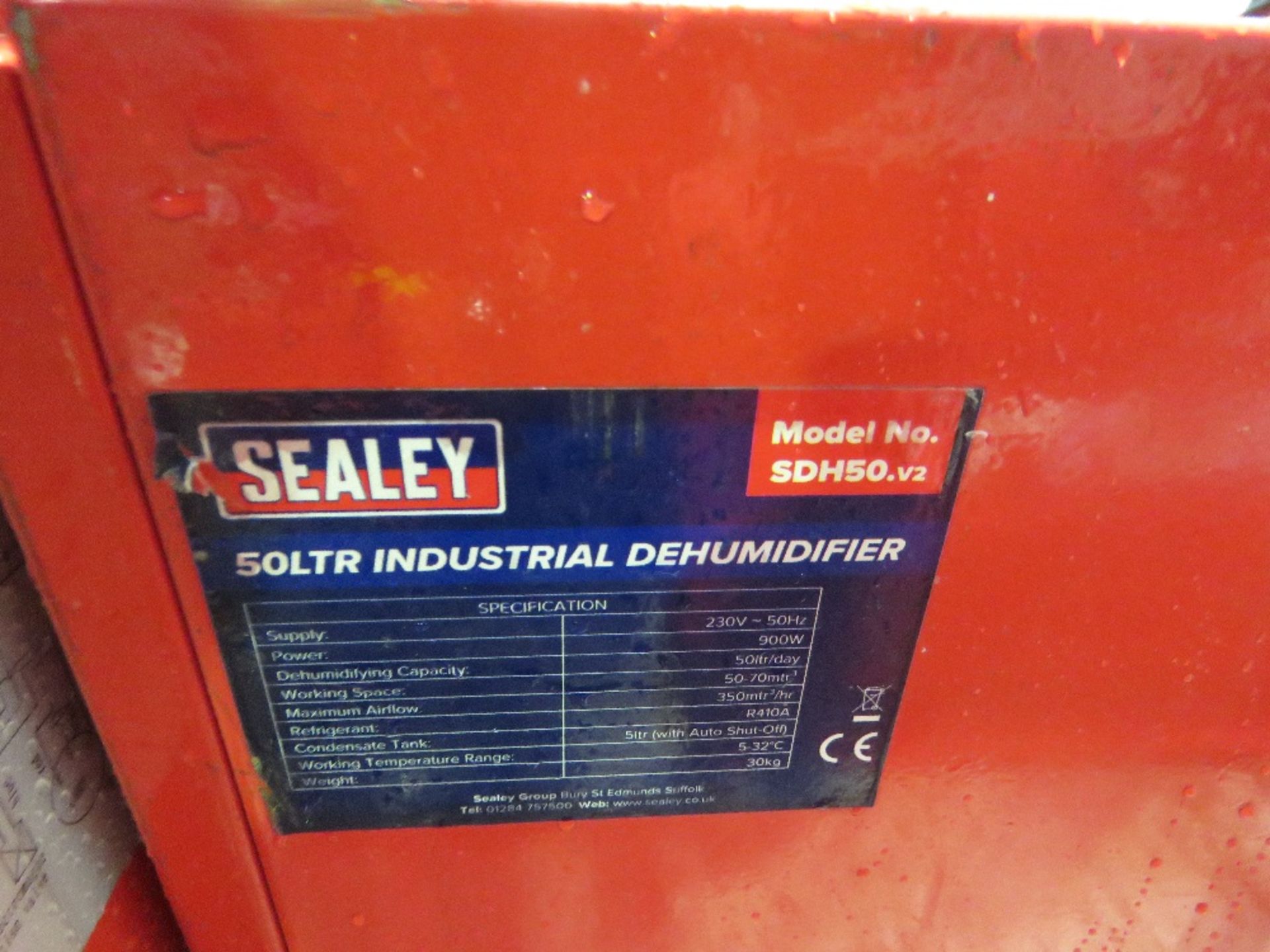 2 X SEALEY RED COLOURED DEHUMIDIFIERS, 240VOLT POWERED. THIS LOT IS SOLD UNDER THE AUCTIONEERS MA - Image 4 of 5