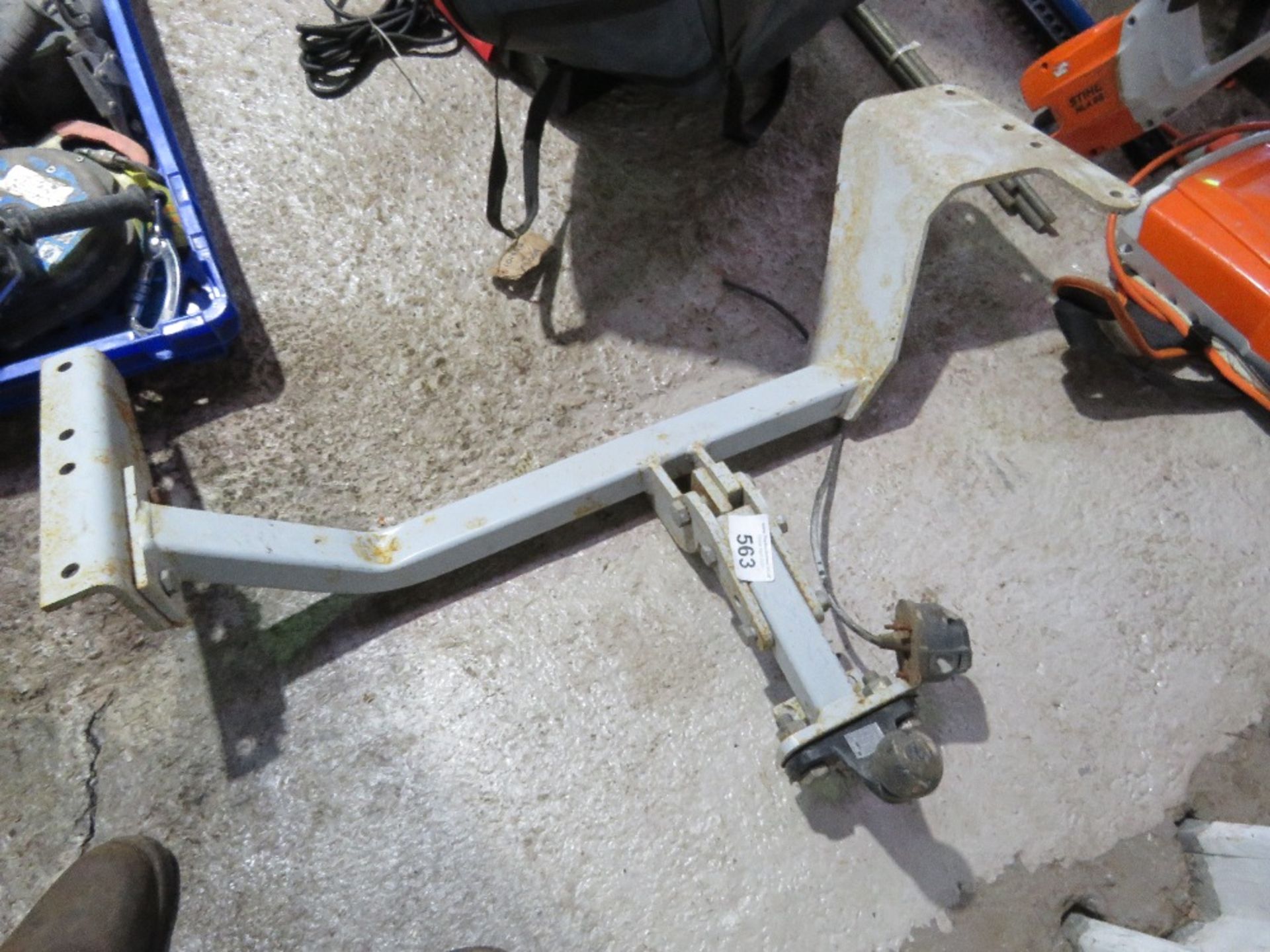 TOWBAR ASSEMBLY. - Image 3 of 3