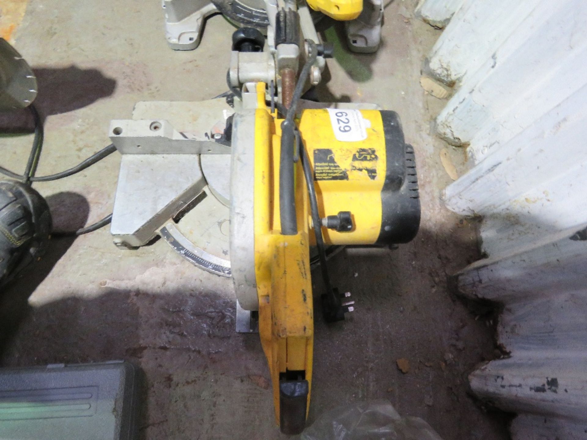 DEWALT 240VOLT MITRE SAW. THIS LOT IS SOLD UNDER THE AUCTIONEERS MARGIN SCHEME, THEREFORE NO VAT - Image 3 of 3