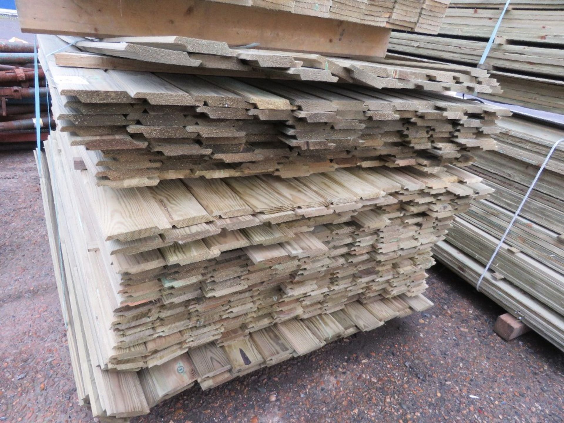 LARGE PACK OF TREATED SHIPLAP TYPE CLADDING BOARDS, 1.7-1.83M LENGTH X 100MM WIDTH APPROX. - Image 2 of 3
