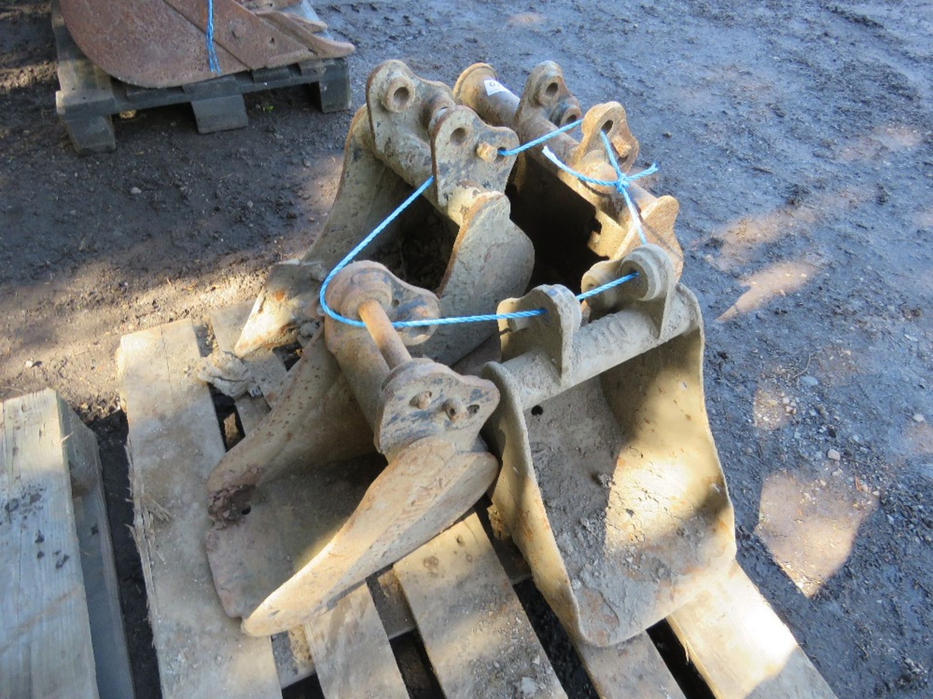 4NO EXCAVATOR BUCKETS: 12", 12", 18", 9" APPROX. - Image 2 of 2