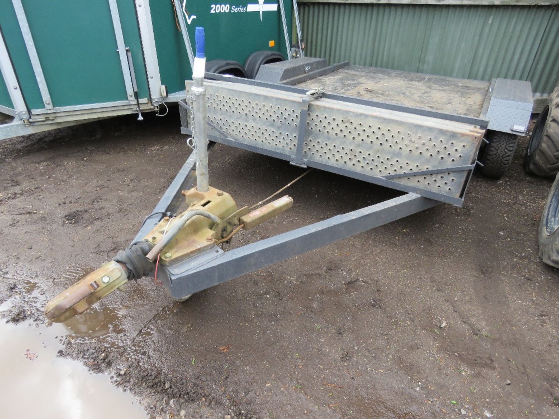 HEAVY DUTY TWIN AXLED PLANT TRAILER: 1.7M X 3M BED APPROX PLUS RAMP STORAGE FRAME ON THE FRONT. 1.7M - Image 2 of 13
