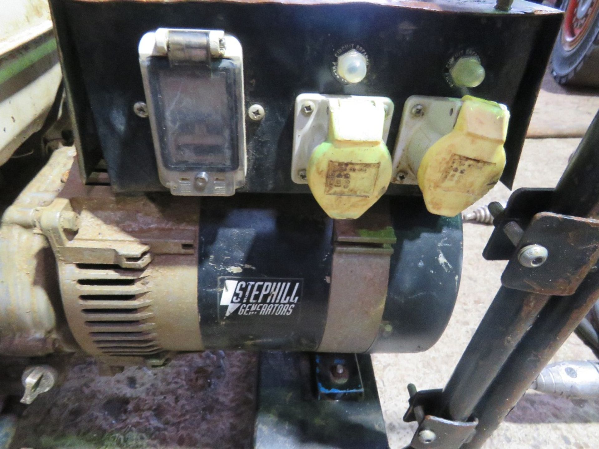 STEPHILL PETROL ENGINED GENERATOR. THIS LOT IS SOLD UNDER THE AUCTIONEERS MARGIN SCHEME, THEREFO - Image 5 of 5