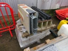 PALLET CONTAINING 4 X ACCO 900MM SUMP UNITS PLUS OTHER GULLEYS ETC