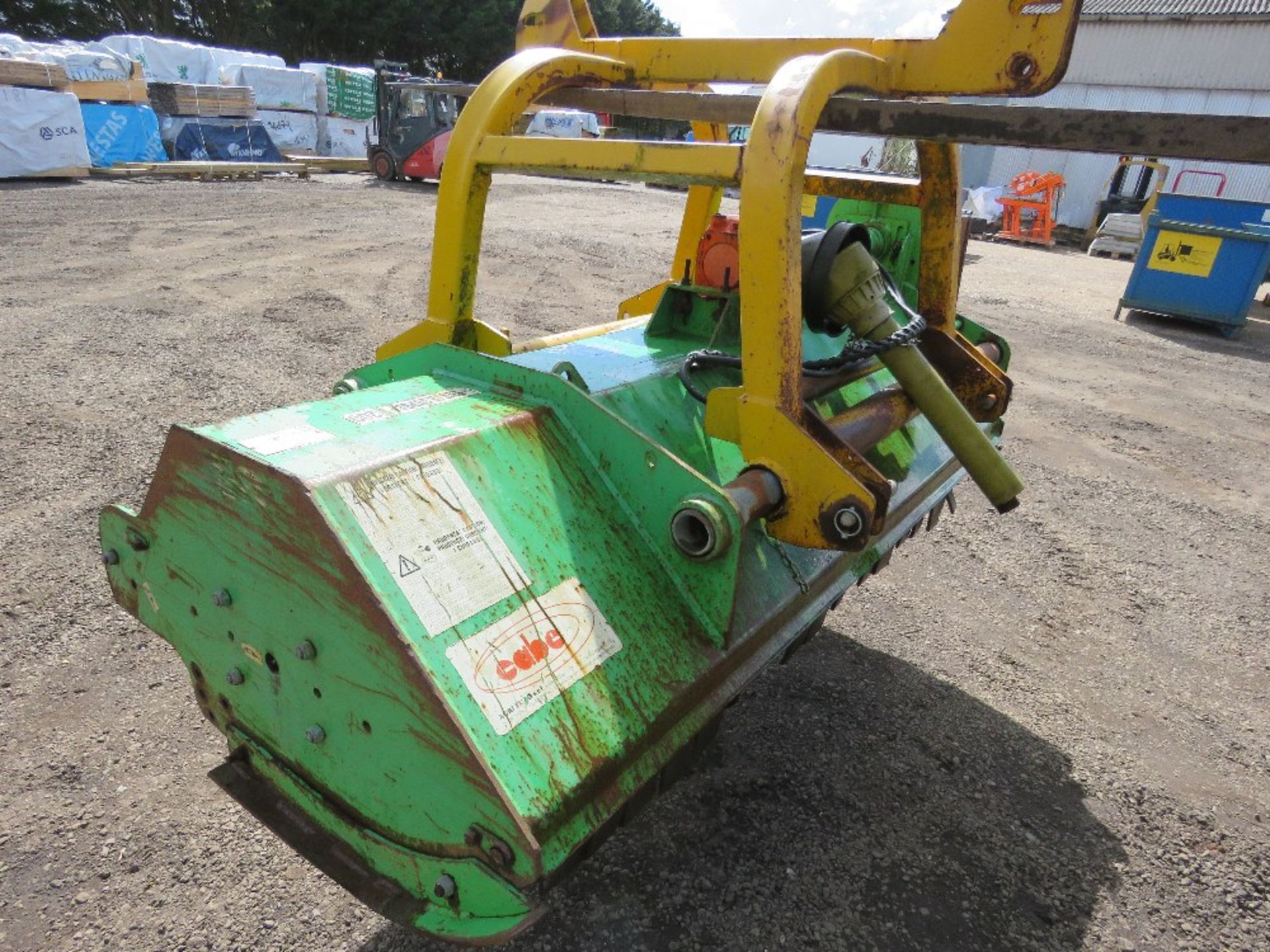 CABE HEAVY DUTY REVERSIBLE TRACTOR MOUNTED PTO DRIVEN FLAIL MOWER MODEL TEN R SUPER, YEAR 2010 BUIL - Image 2 of 8