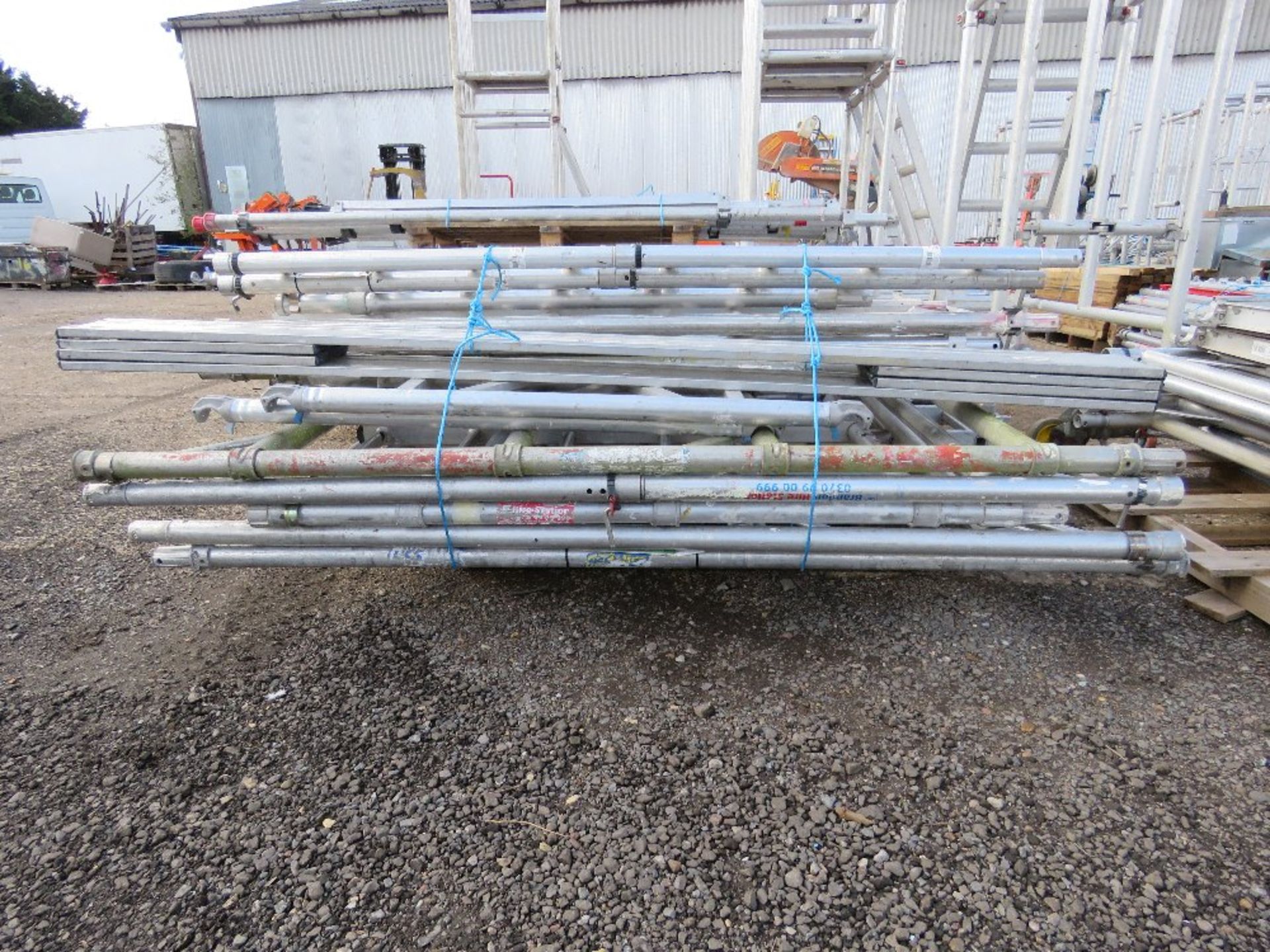 4NO PALLETS CONTAINING ASSORTED ALUMINIUM SCAFFOLD TOWER PARTS INCLUDING FRAMES, BOARDS, LEGS AND PO - Image 5 of 14