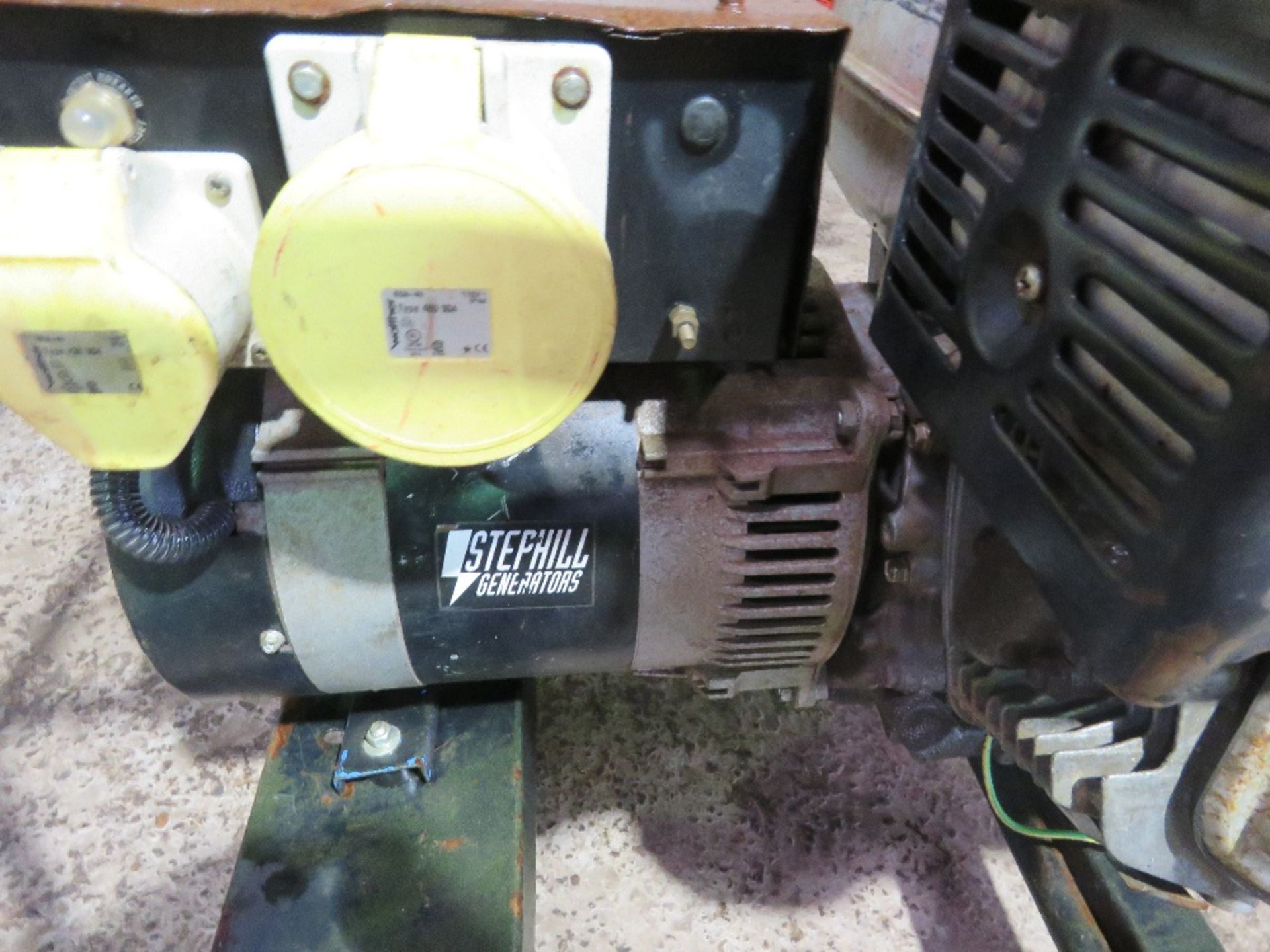 STEPHILL PETROL ENGINED GENERATOR. THIS LOT IS SOLD UNDER THE AUCTIONEERS MARGIN SCHEME, THEREFO - Image 4 of 6