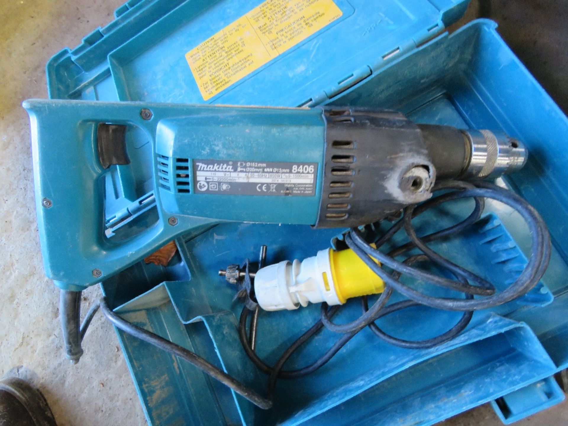 MAKITA 110VOLT POWERED CORE DRILL. THIS LOT IS SOLD UNDER THE AUCTIONEERS MARGIN SCHEME, THEREFOR - Image 2 of 2