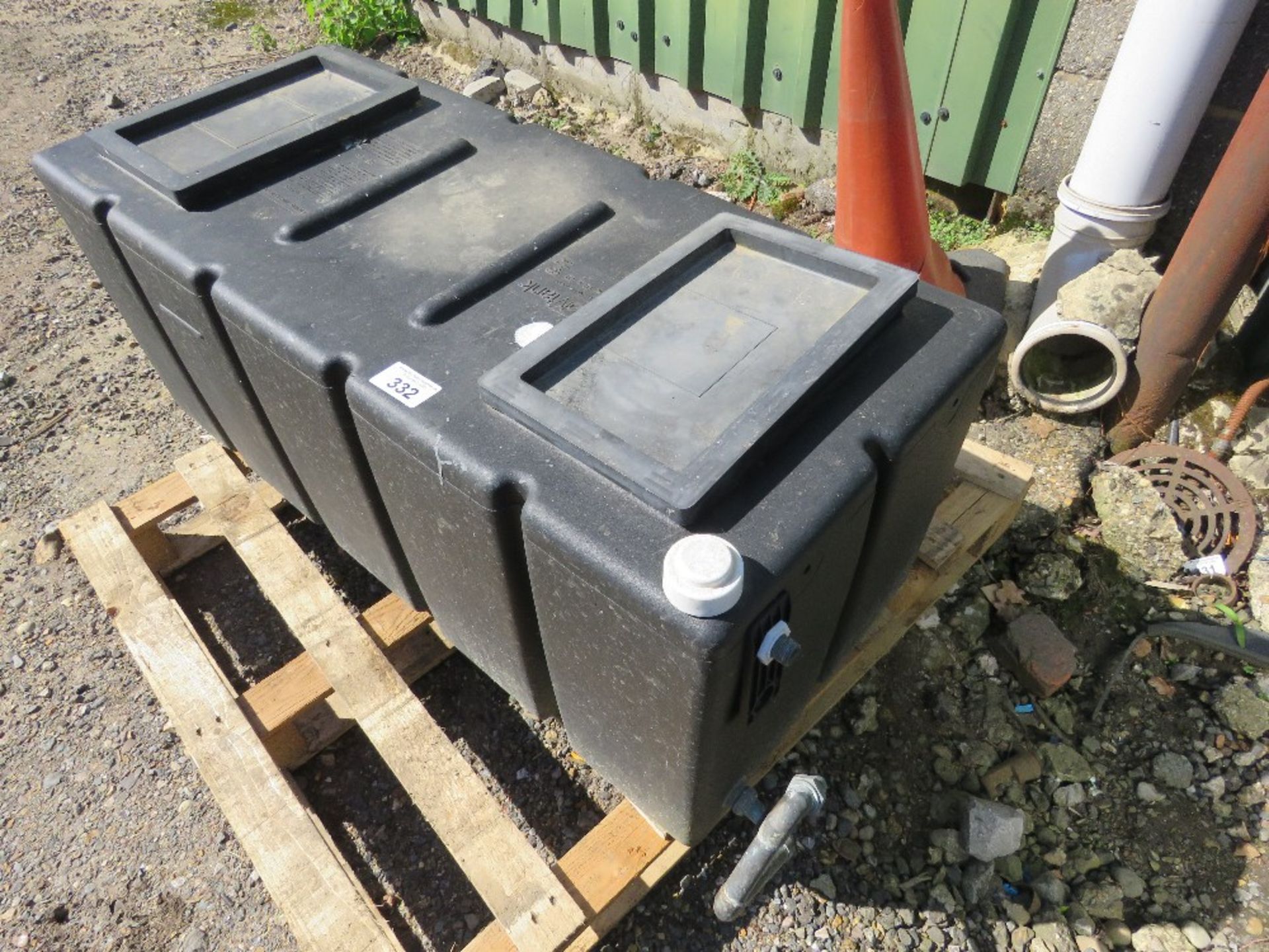 BLACK PLASTIC WATER TANK: 46X19X19" APPROX. THIS LOT IS SOLD UNDER THE AUCTIONEERS MARGIN SCHEME - Image 2 of 5