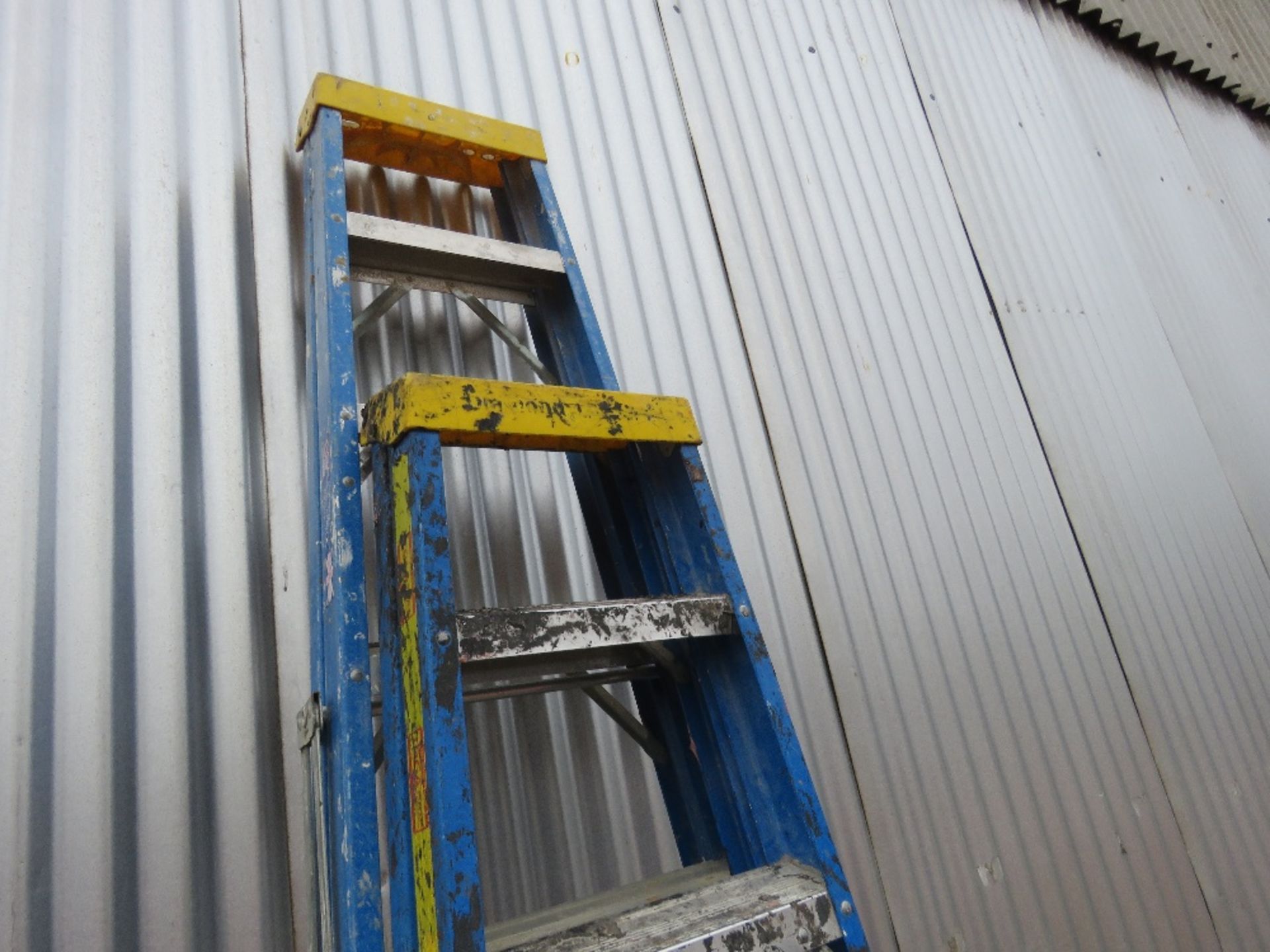 2 X GRP STEP LADDERS. - Image 5 of 5