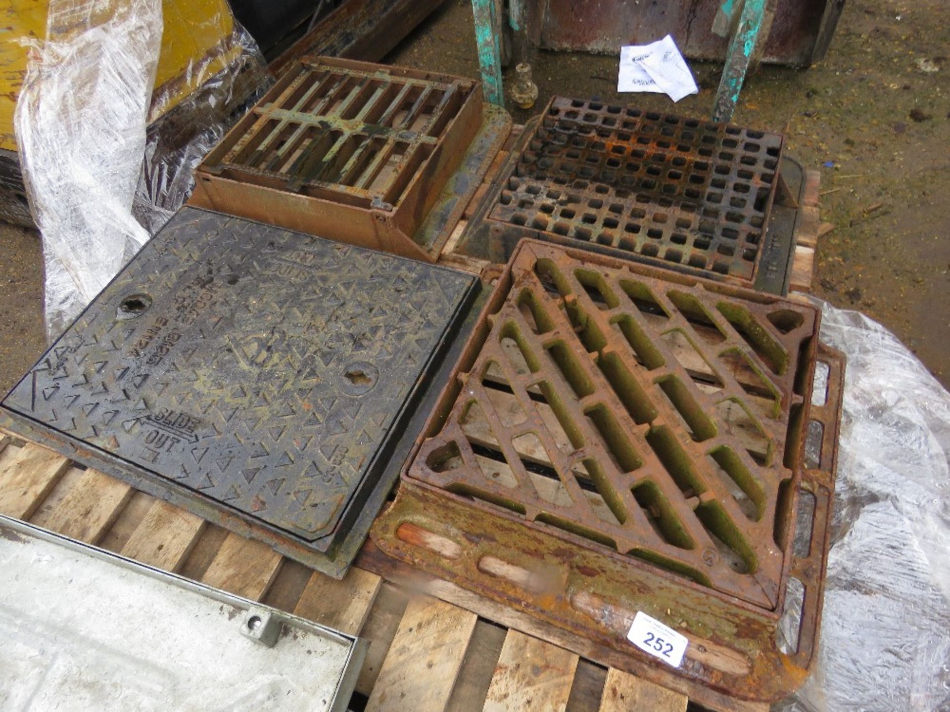 PALLET OF GULLEY GRATES AND MANHOLE COVERS. - Image 2 of 3