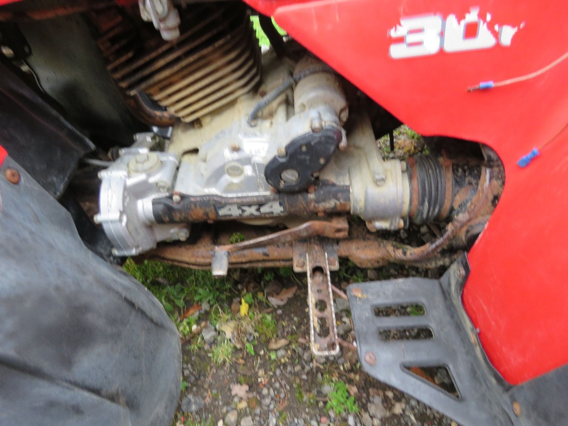 HONDA BIG RED 4WD PETROL ENGINED QUAD BIKE. WHEN TESTED WAS SEEN TO DRIVE, STEER AND BRAKE SOURCED F - Image 8 of 9