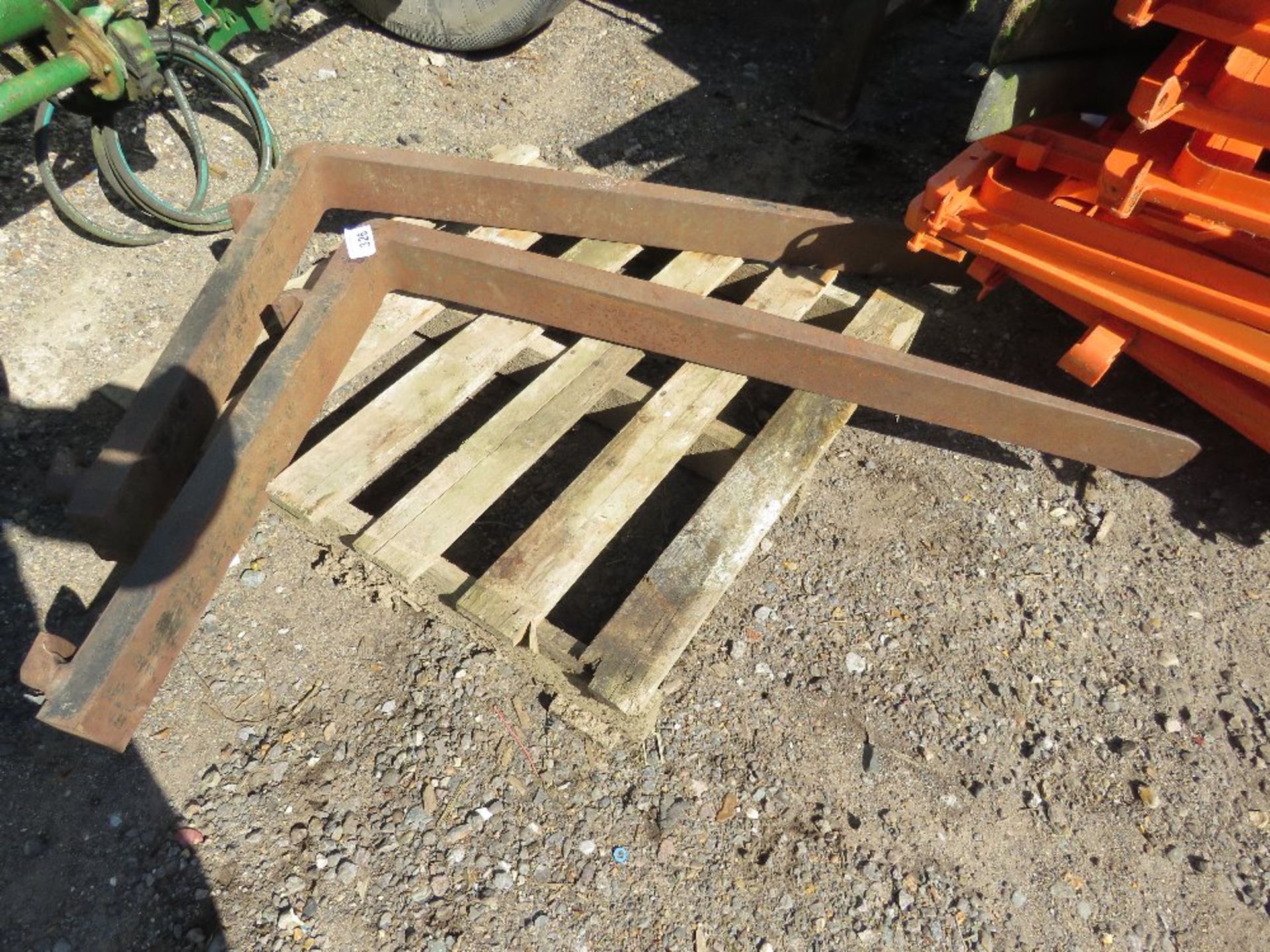 PAIR OF FORKLIFT TINES, 1.2M LENGTH TO SUIT 20" CARRIAGE APPROX. THIS LOT IS SOLD UNDER THE AUCTI