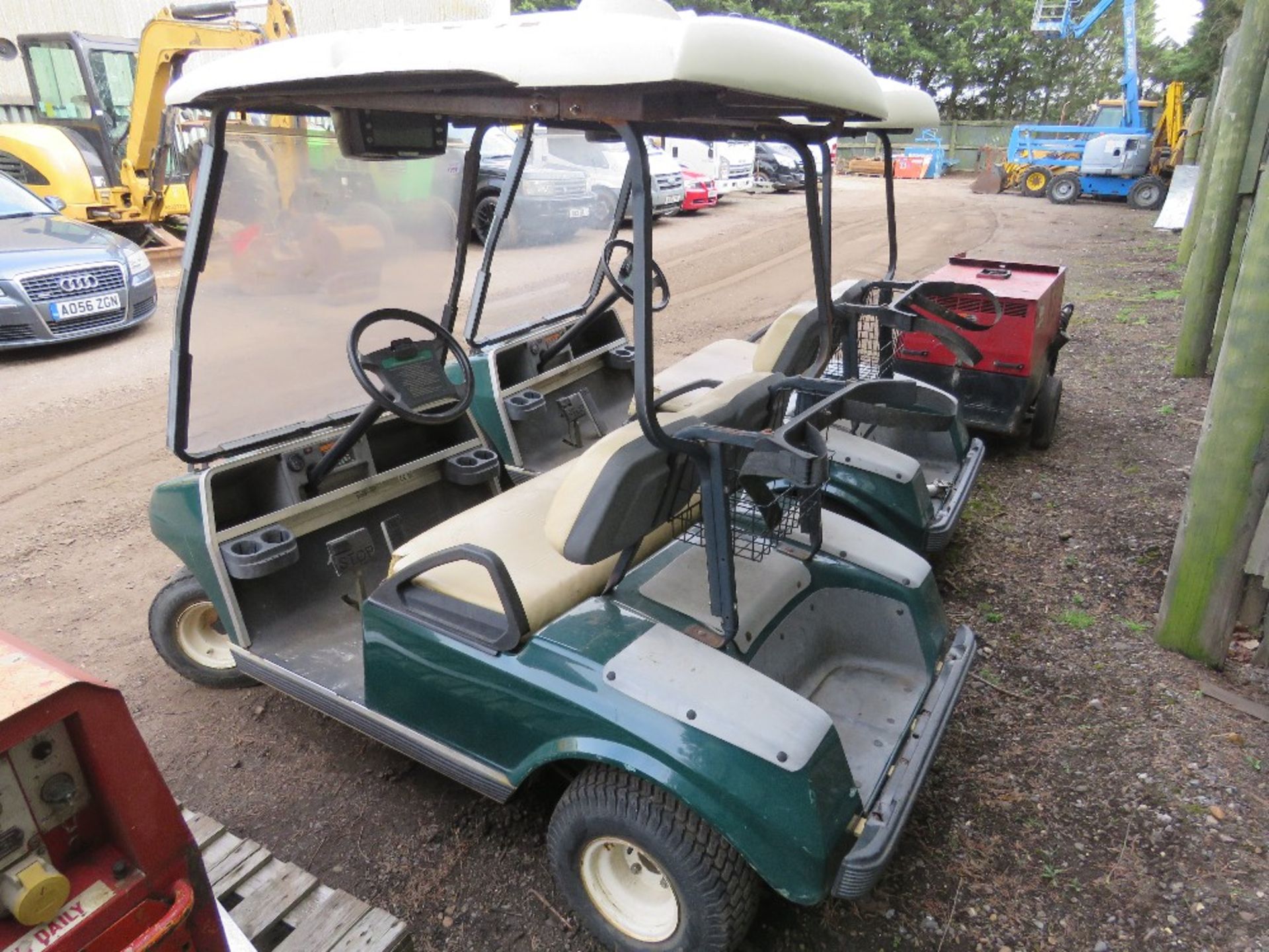 CLUBCAR PETROL ENGINED GOLF CART. BEEN STORED FOR SOME TIME, UNTESTED. - Image 4 of 8