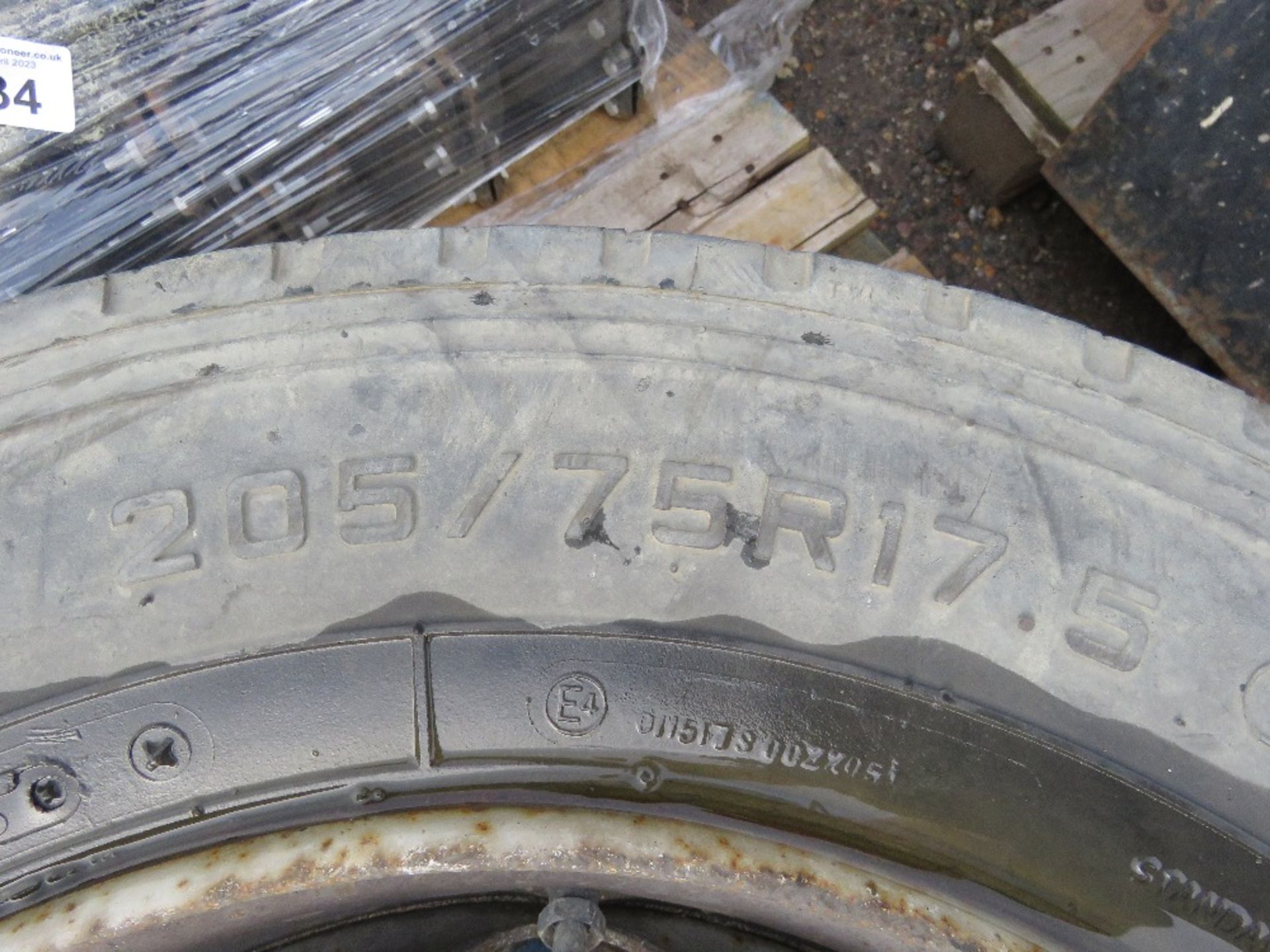 2 X LORRY WHEELS AND TYRES, 6 STUD, 205/75R17.5. - Image 3 of 3