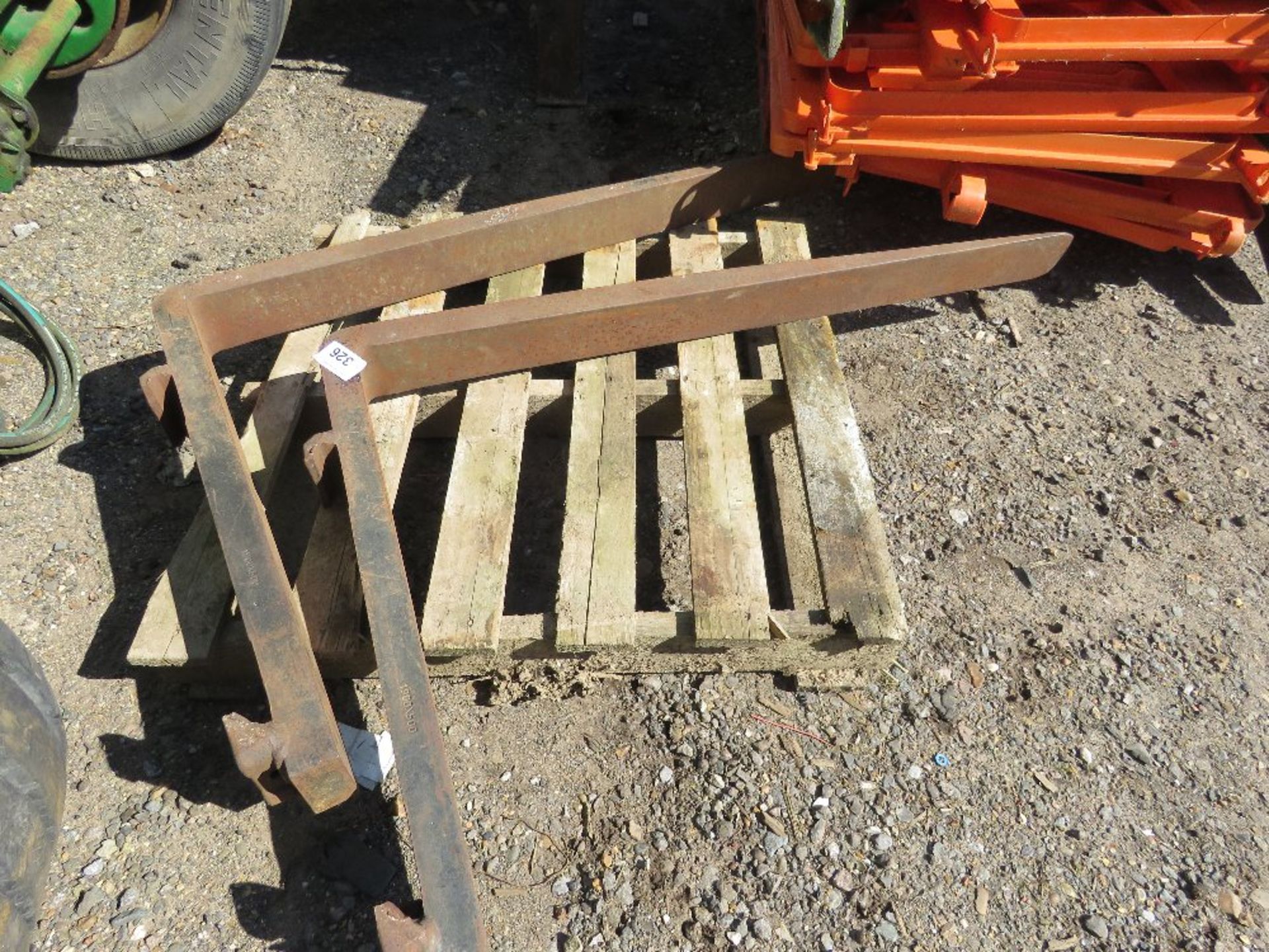 PAIR OF FORKLIFT TINES, 1.2M LENGTH TO SUIT 20" CARRIAGE APPROX. THIS LOT IS SOLD UNDER THE AUCTI - Image 2 of 3