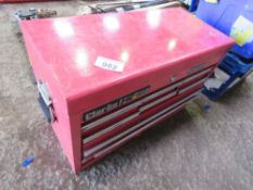 CLARKE TOOL CABINET, NO KEYS. THIS LOT IS SOLD UNDER THE AUCTIONEERS MARGIN SCHEME, THEREFORE NO