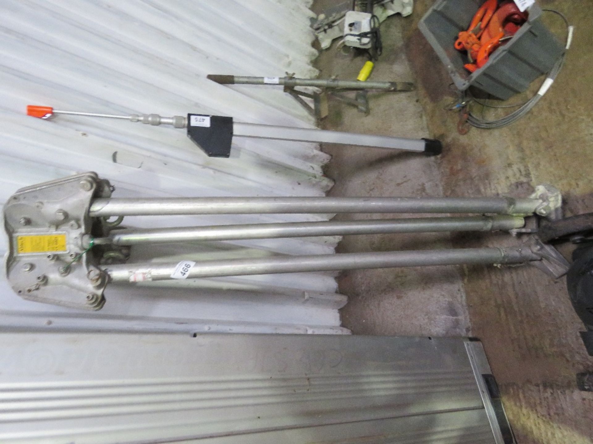 ABTECH T3 ADJUSTABLE MAN RECOVERY TRIPOD. THIS LOT IS SOLD UNDER THE AUCTIONEERS MARGIN SCHEME, THE