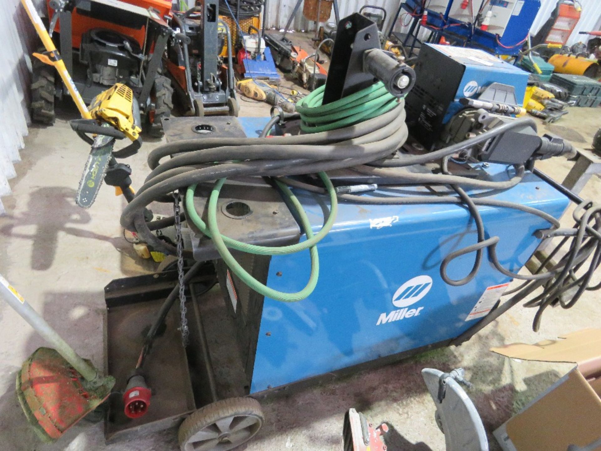 MILLER WELDER WITH WIRE FEED - Image 4 of 9