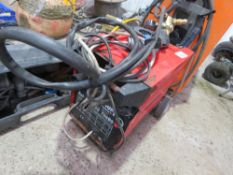 MAGNUM 240VOLT POWERED MIG WELDER. THIS LOT IS SOLD UNDER THE AUCTIONEERS MARGIN SCHEME, THEREFOR