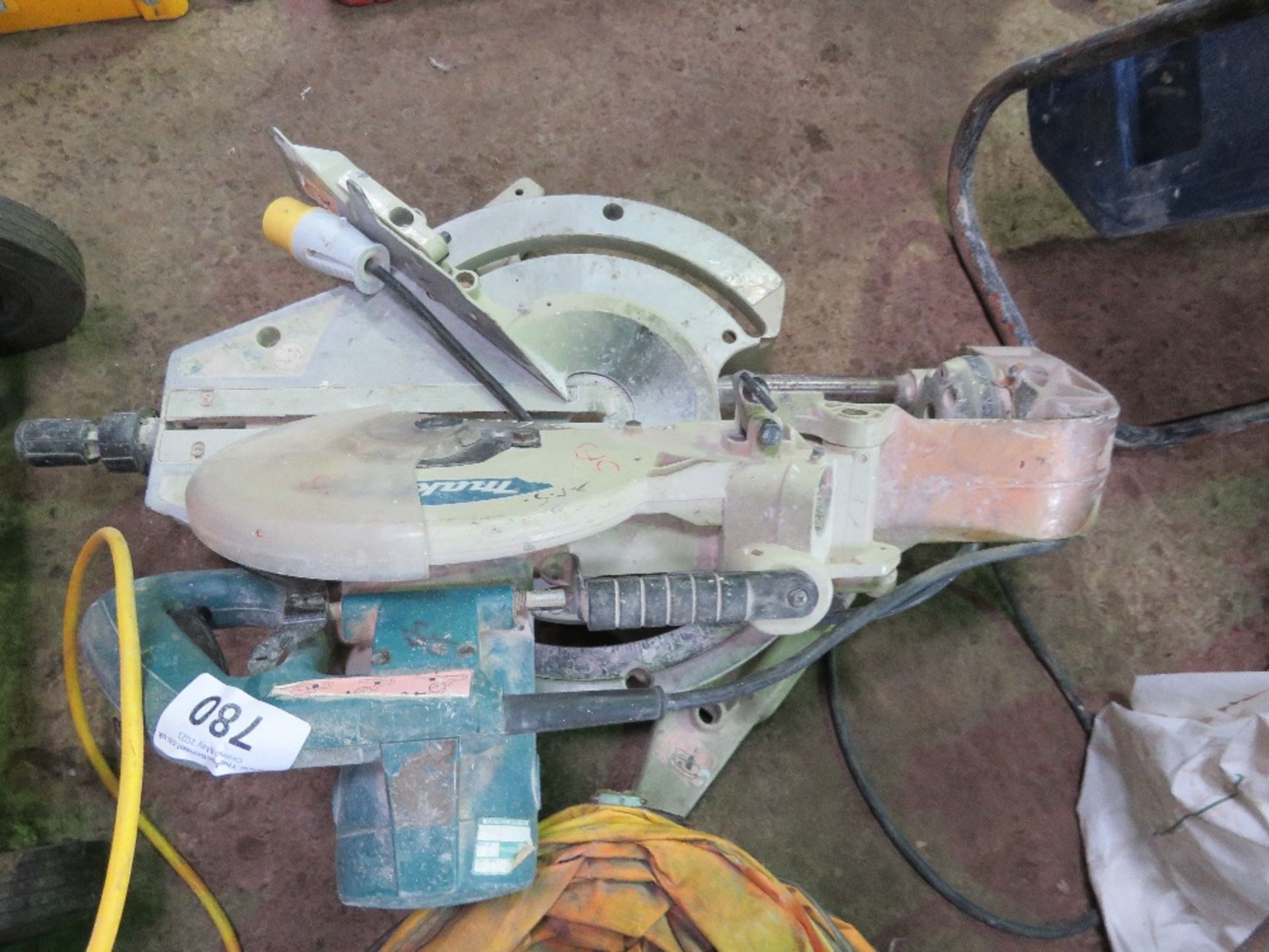 MAKITA 110VOLT MITRE SAW. THIS LOT IS SOLD UNDER THE AUCTIONEERS MARGIN SCHEME, THEREFORE NO VAT