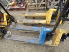 2 X HYDRAULIC PALLET TRUCKS.