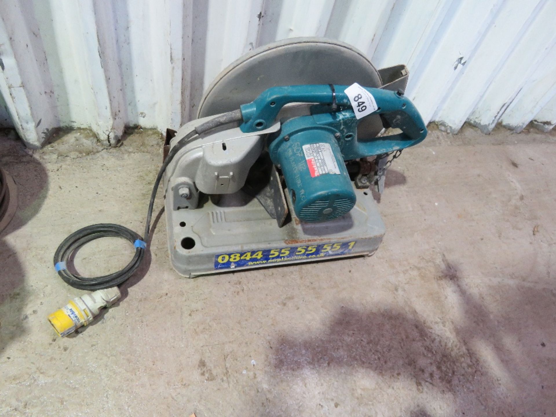 MAKITA 110VOLT POWERED METAL CUTTING SAW.