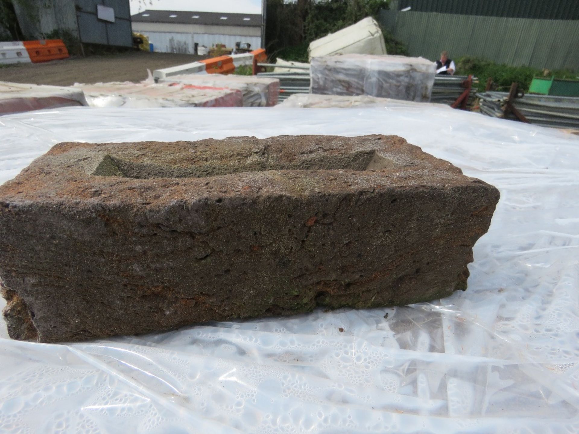 3 X PACKS OF RUSHINGTON ANTIQUE (DALI) BRICKS, CODE T33. BELIEVED TO BE 730NO IN EACH PACK. THIS - Image 10 of 17