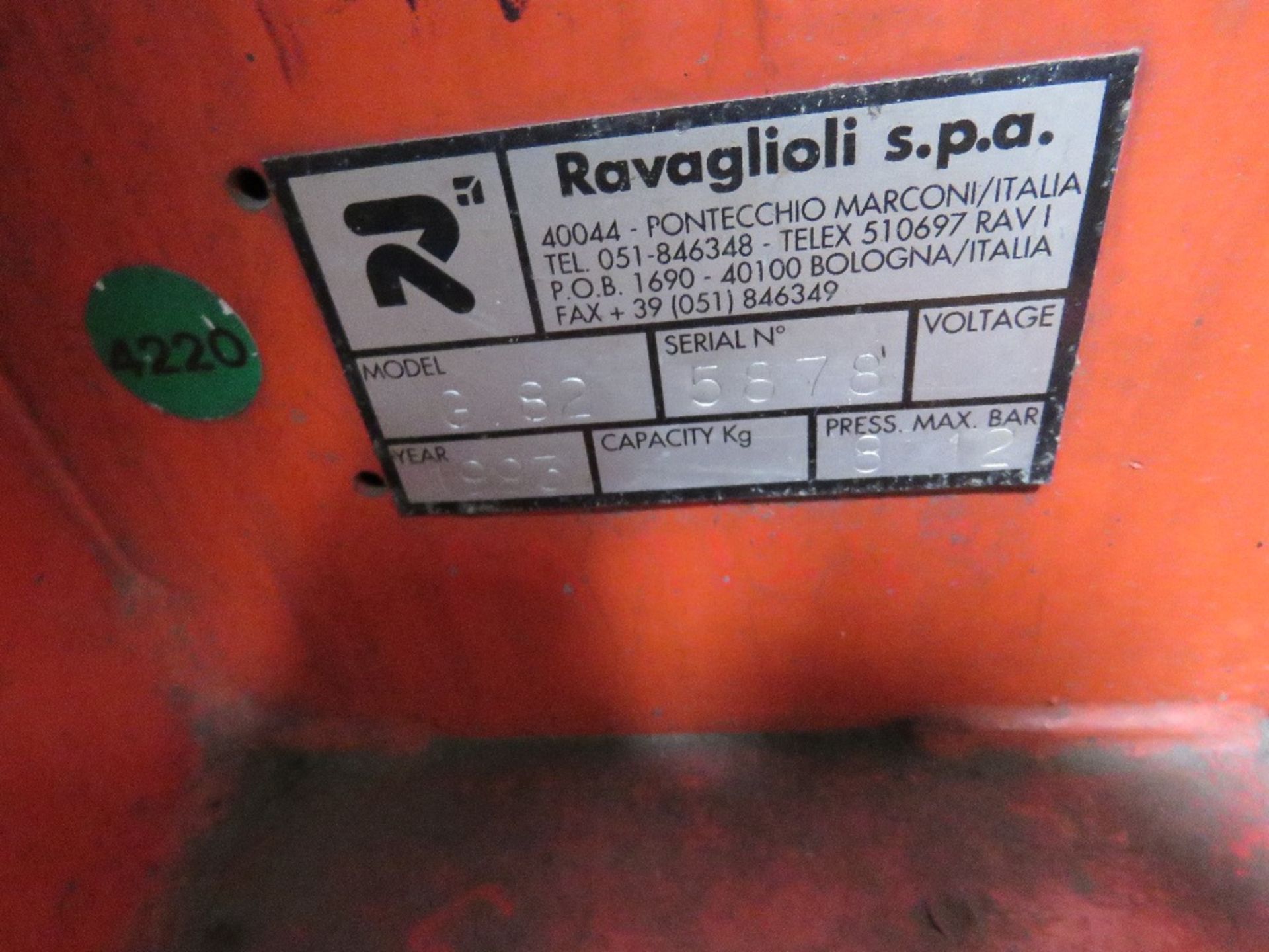 RAVAGLIOLI G82 3PHASE POWERED TYRE MACHINE. EX COLLEGE, WAS WORKING UP UNTIL 2 WEEKS AGO WHEN REMOVE - Image 3 of 4