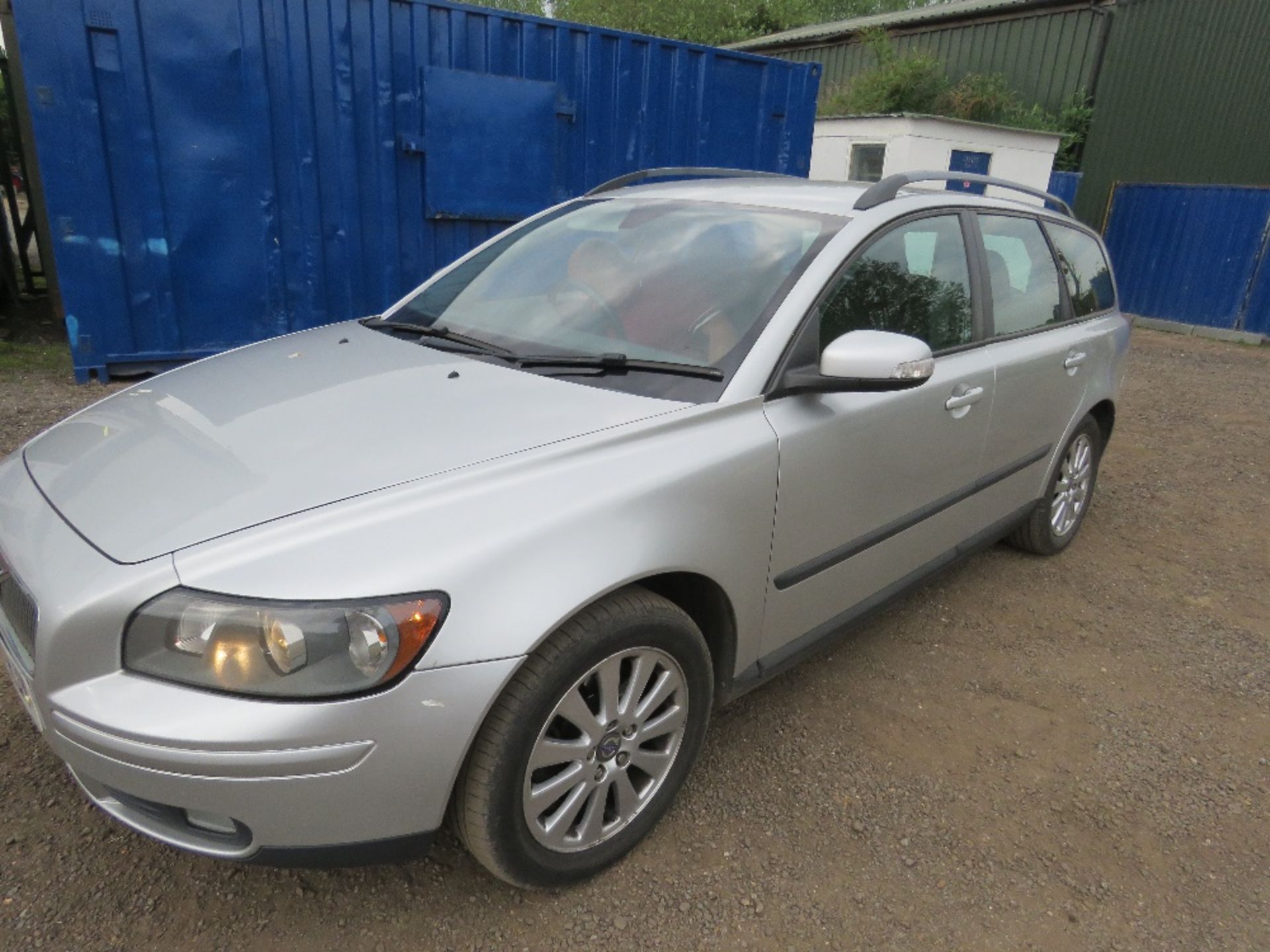 VOLVO V50SD DIESEL ESTATE CAR REG:YC07 HJY. MANUAL GEARBOX. TST UNTIL 28/04/24. WITH V5. 1998CC DIES