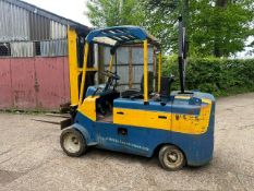 CATERPILLAR T120C DIESEL FORKLIFT. PERKINS 4 CYLINDER ENGINE. BELIEVED TO BE 5 TONNE LIFT APPROX AND