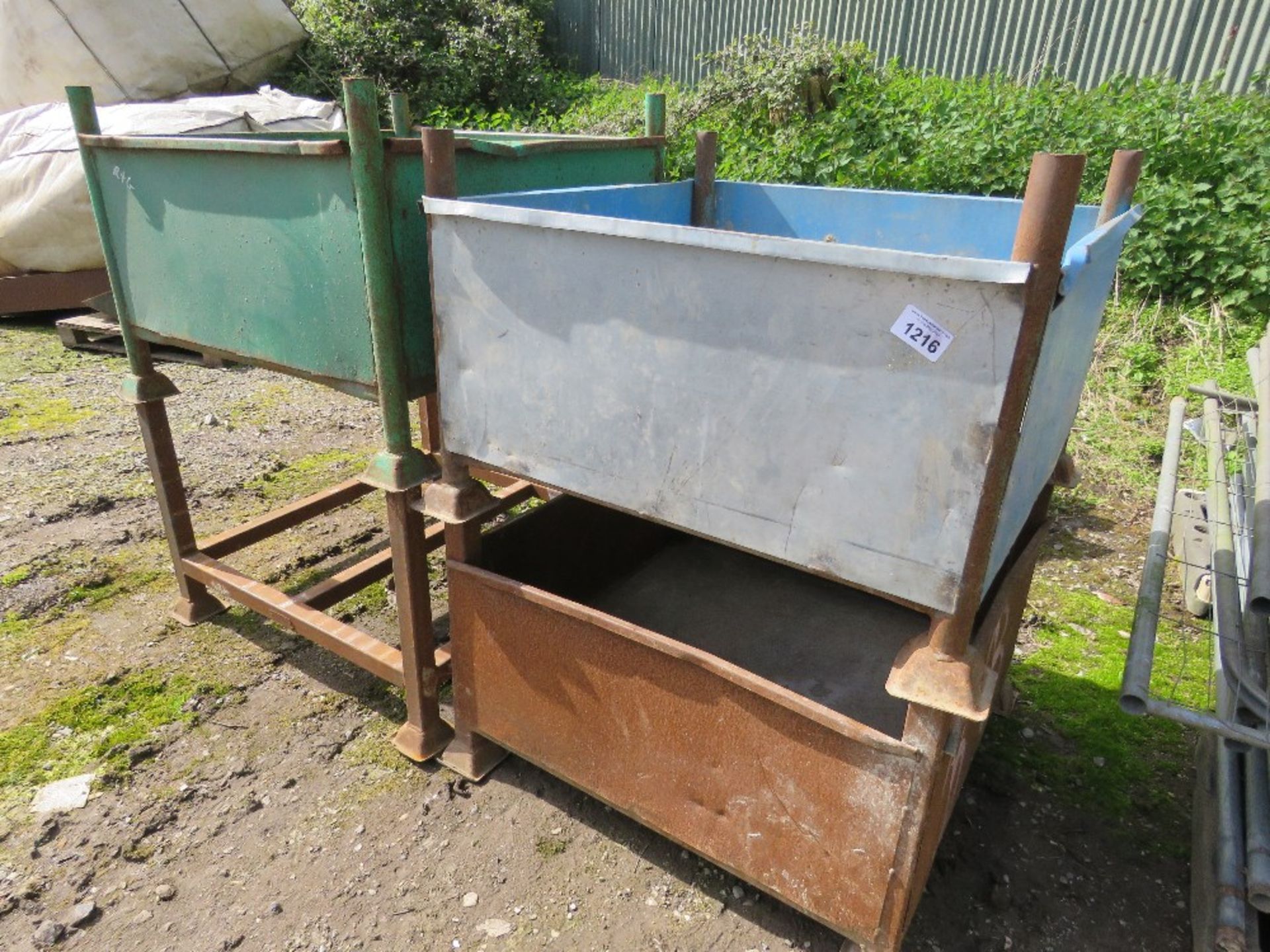 4NO STACKING METAL STILLAGES. THIS LOT IS SOLD UNDER THE AUCTIONEERS MARGIN SCHEME, THEREFORE NO