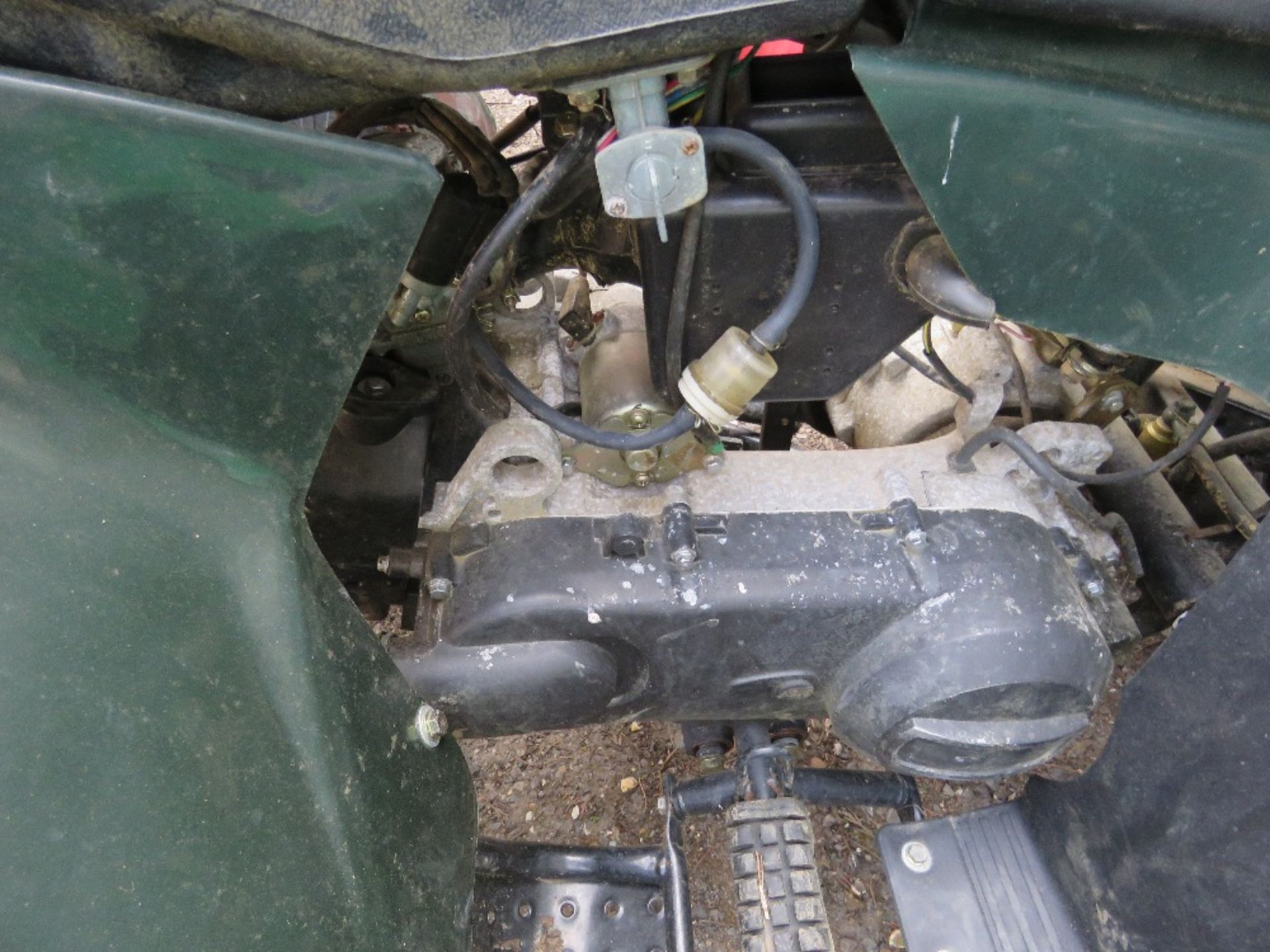 KAZUMA 2WD PETROL ENGINED QUAD BIKE, CONDITION UNKNOWN, SOLD AS NON RUNNER. - Image 3 of 6