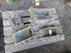 4NO ASSORTED EXCAVATOR BREAKER HEAD BRACKETS ON 35MM AND 45MM PINS THIS LOT IS SOLD UNDER THE AUC