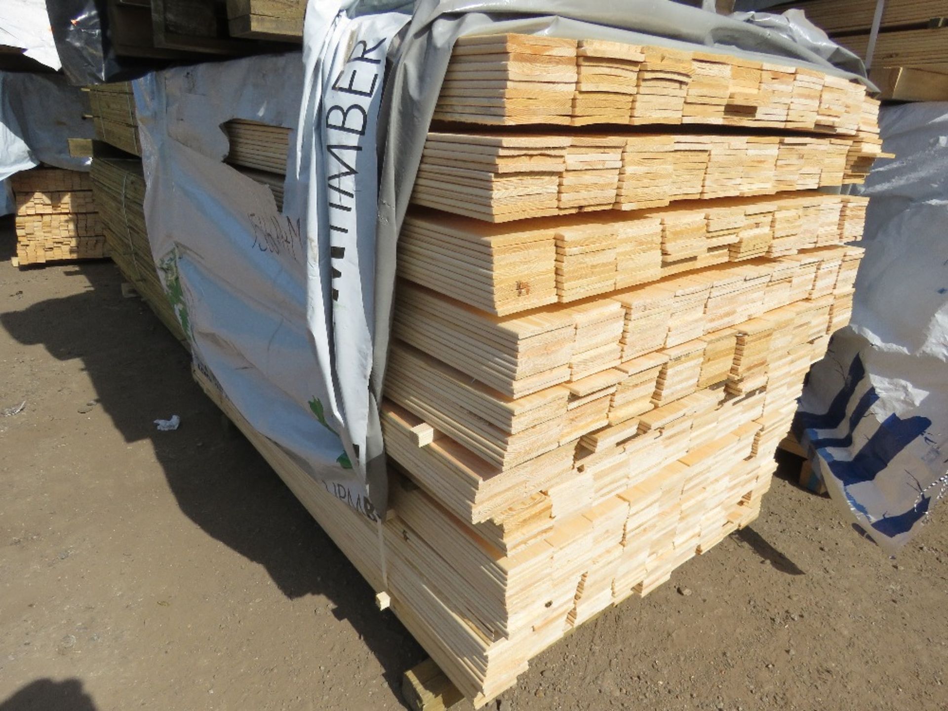 EXTRA LARGE PACK OF HIT AND MISS FENCE CLADDING BOARDS: 1.57M LENGTH X 100MM WIDTH APPROX.