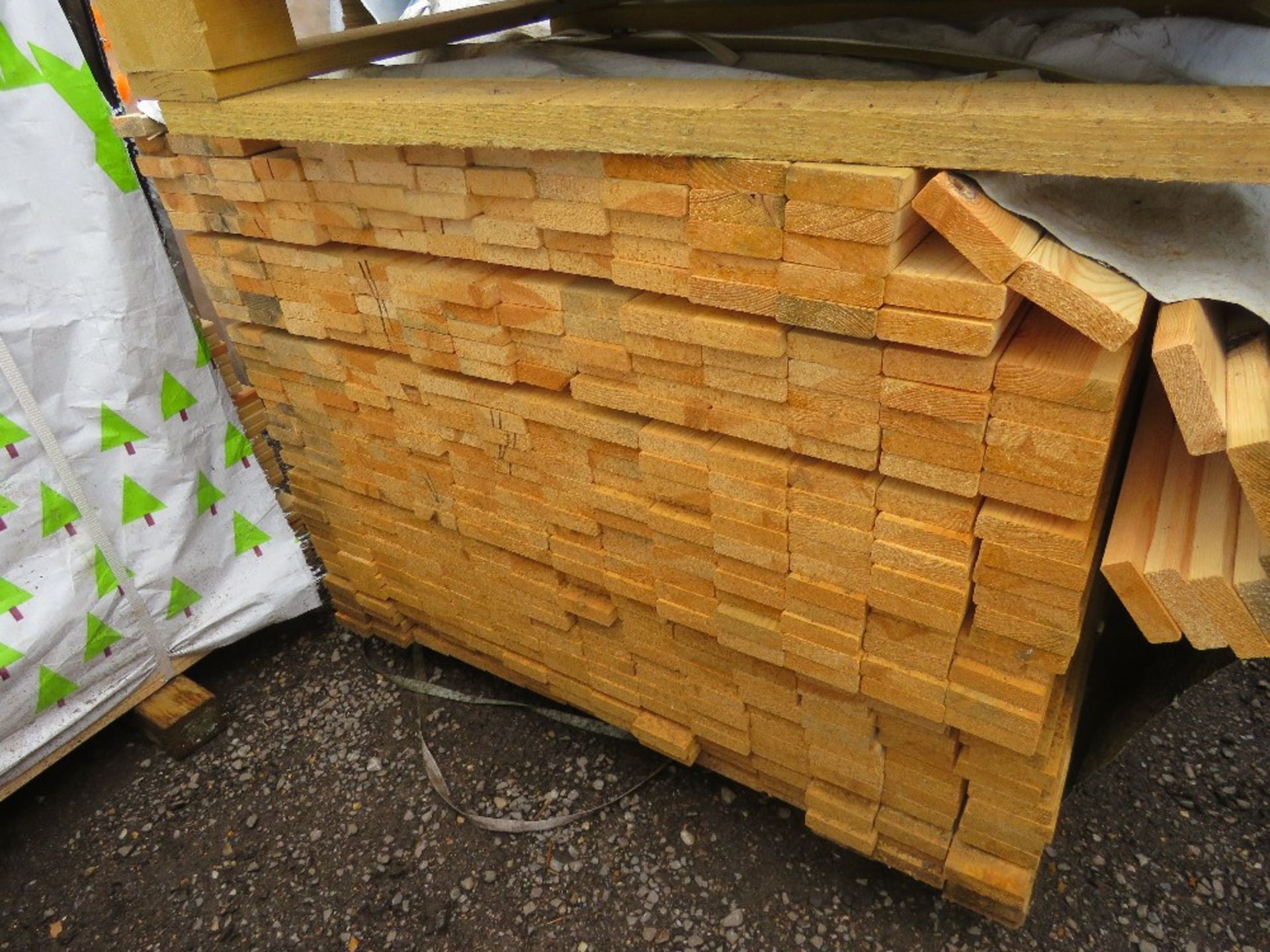 PACK OF UNTREATED TIMBER BOARDS/RAILS, 1.8M LENGTH X 70MM X 20MM APPROX. - Image 2 of 3