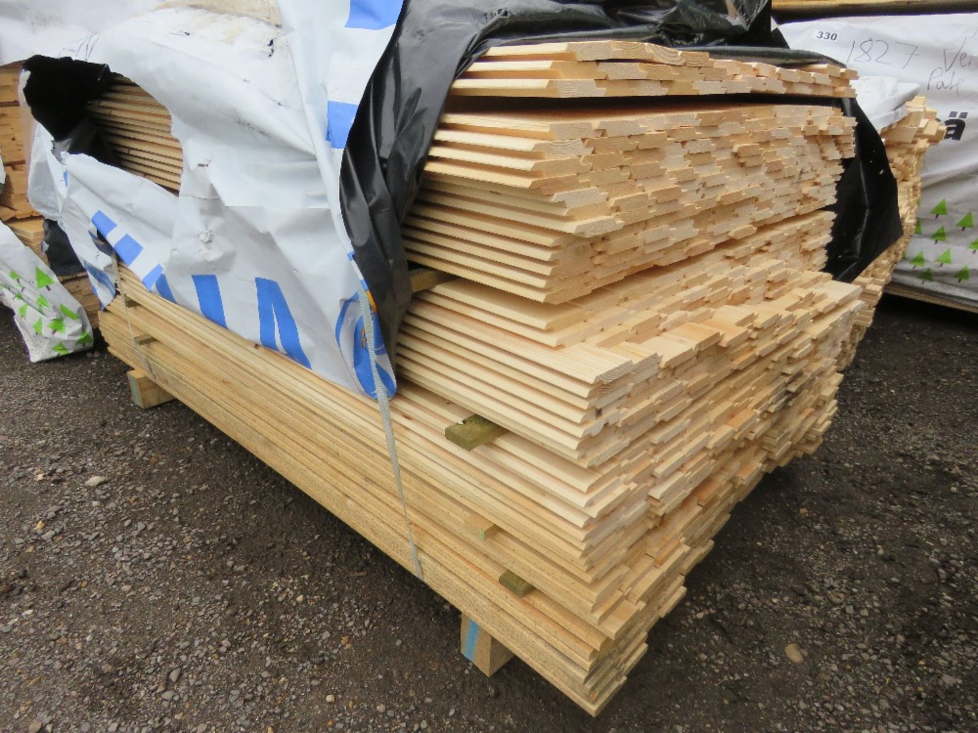 EXTRA LARGE PACK OF UNTREATED shiplap1.83M LENGTH