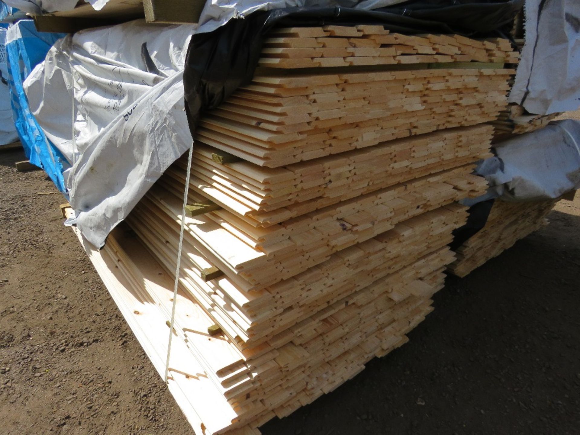 2 X PACKS OF UNTREATED SHIPLAP TYPE TIMBER CLADDING BOARDS: 1.73M X 100MM APPROX. - Image 4 of 6