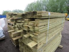 LARGE PACK OF TREATED FEATHER EDGE TIMBER CLADDING BOARDS, MIXED LENGTHS 1.7M -1.80M X 100MM WIDTH A