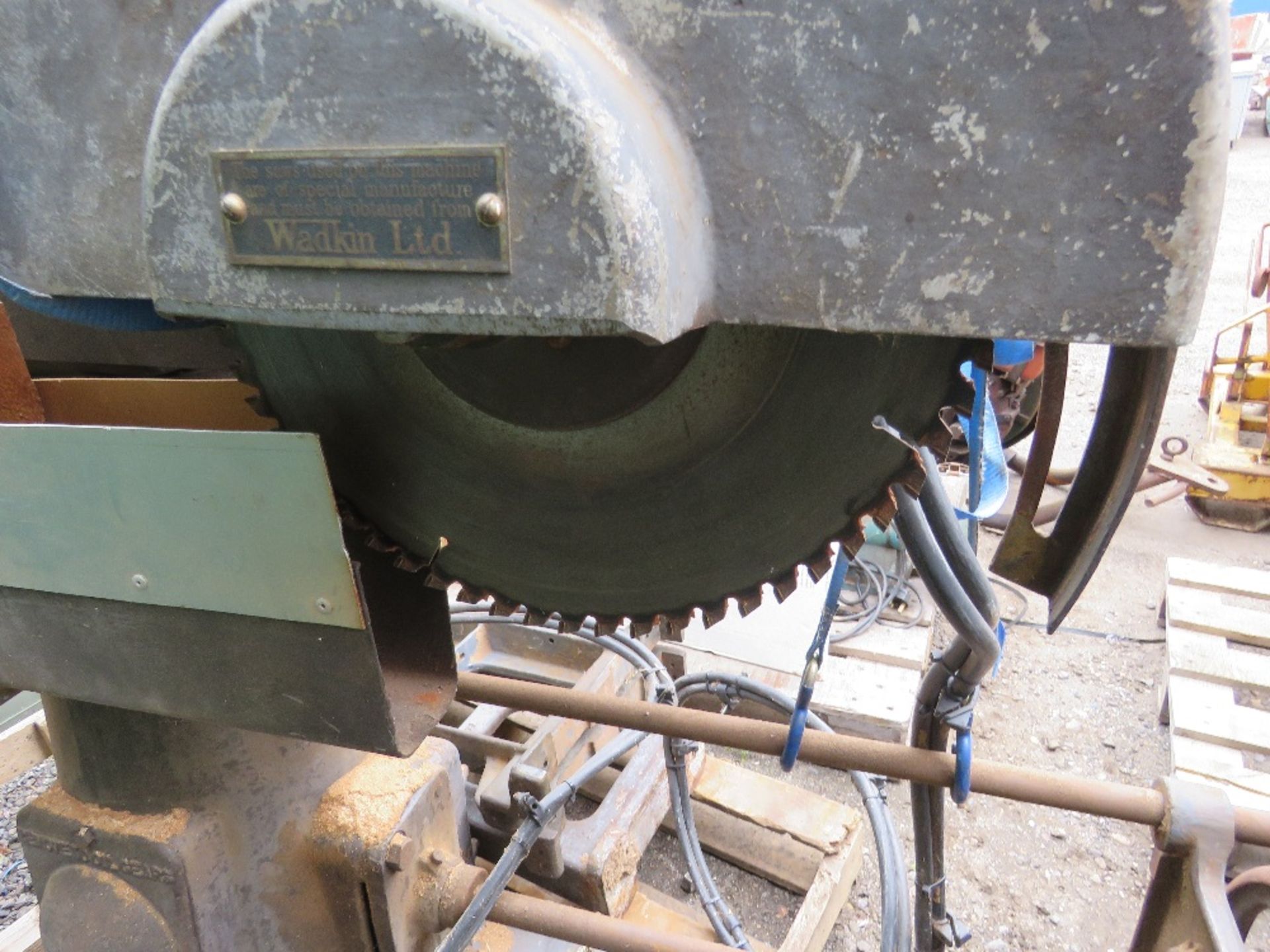 LARGE 3 PHASE POWERED SLIDING HEAD CROSS CUT SAWBENCH WITH SPARE BLADES. SOURCED FROM DEPOT CLOSURE. - Image 6 of 10