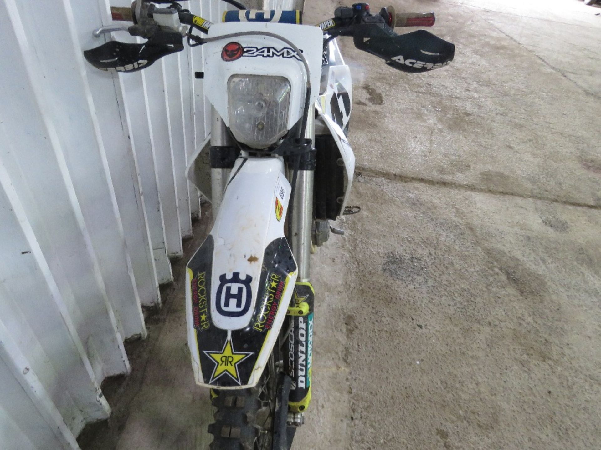 HUSQVARNA 450CC TRIALS BIKE, REG:LK18 EXO WITH V5 (FIRST ROAD REGISTERED 2021). WHEN TESTED WAS SEE - Image 12 of 15