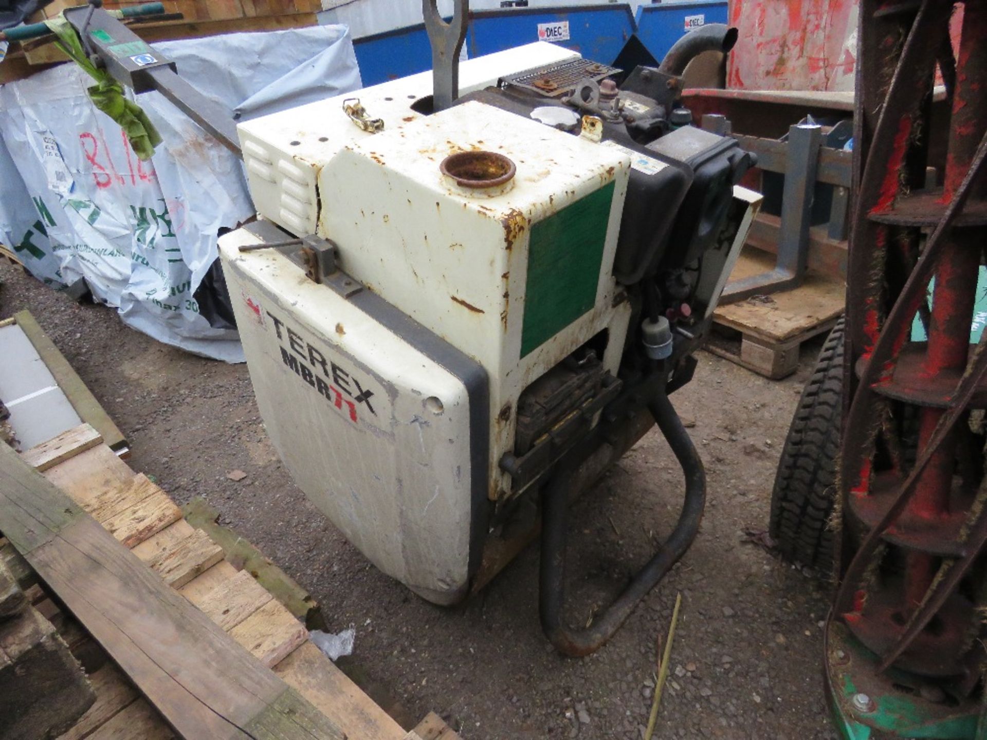 BENFORD TEREX SINGLE DRUM ROLLER WITH DIESEL ENGINE. - Image 4 of 6