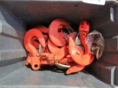 BOX OF HEAVY DUTY SWIVEL HOOKS, UNUSED.