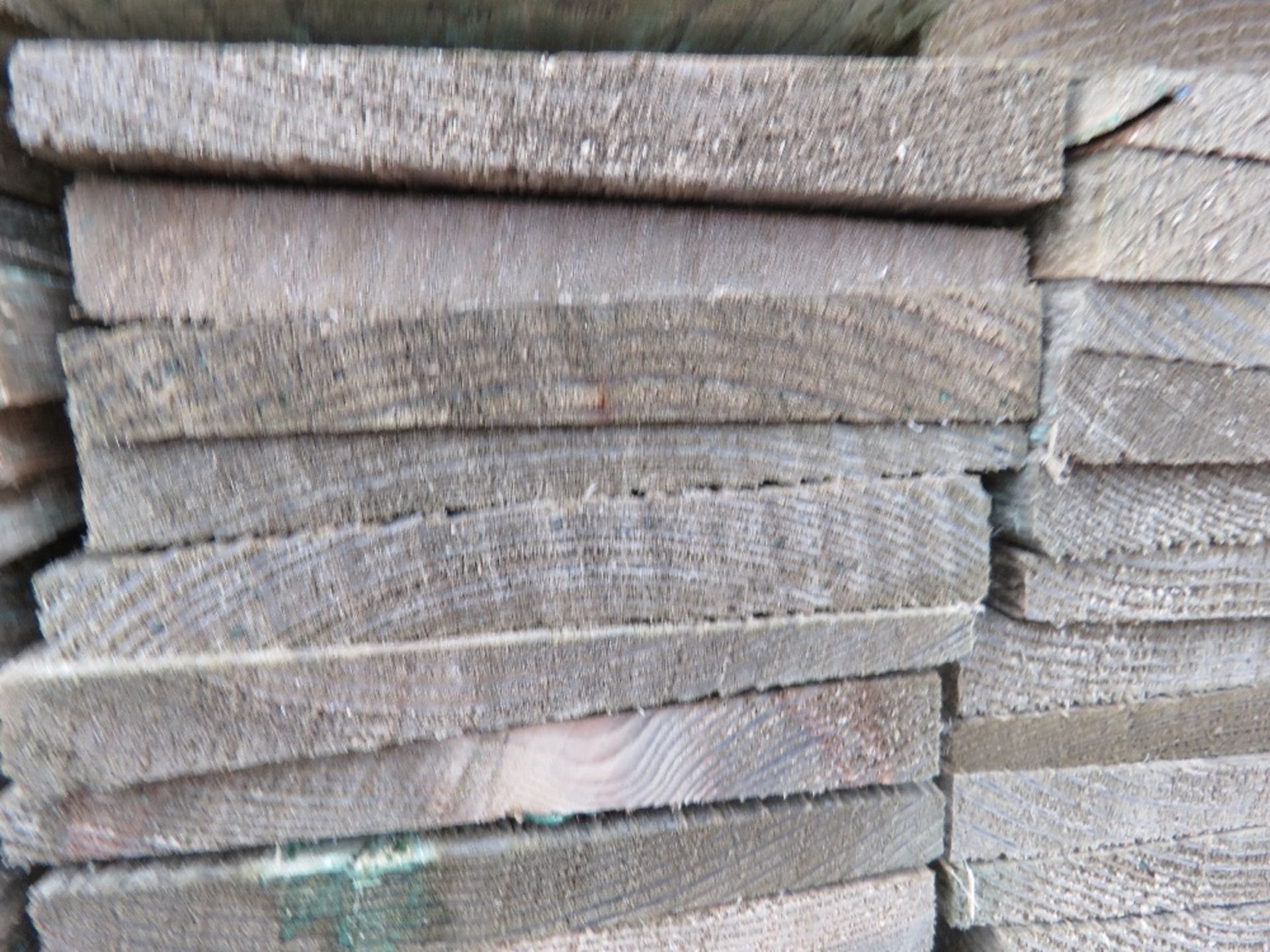 LARGE PACK OF TREATED FEATHER EDGE TIMBER CLADDING BOARDS, 1.5M LENGTH X 100MM WIDTH APPROX. - Image 3 of 3