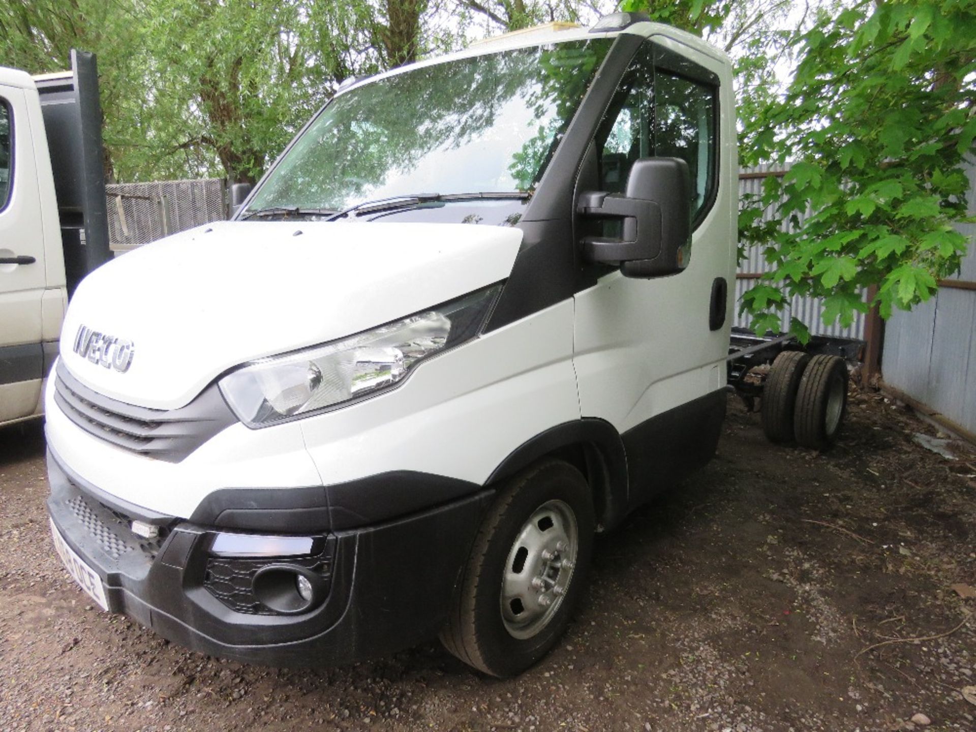 IVECO 35-180 3500KG RATED CHASSIS CAB REG: LX68 OCE WITH V5 AND SOME SERVICE PRINTOUTS. MOT EXPIRED - Image 3 of 10