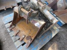 2NO ASSORTED EXCAVATOR BUCKETS ON 35MM PINS: 600MM, 750MM WIDTH APPROX. THIS LOT IS SOLD UNDER TH