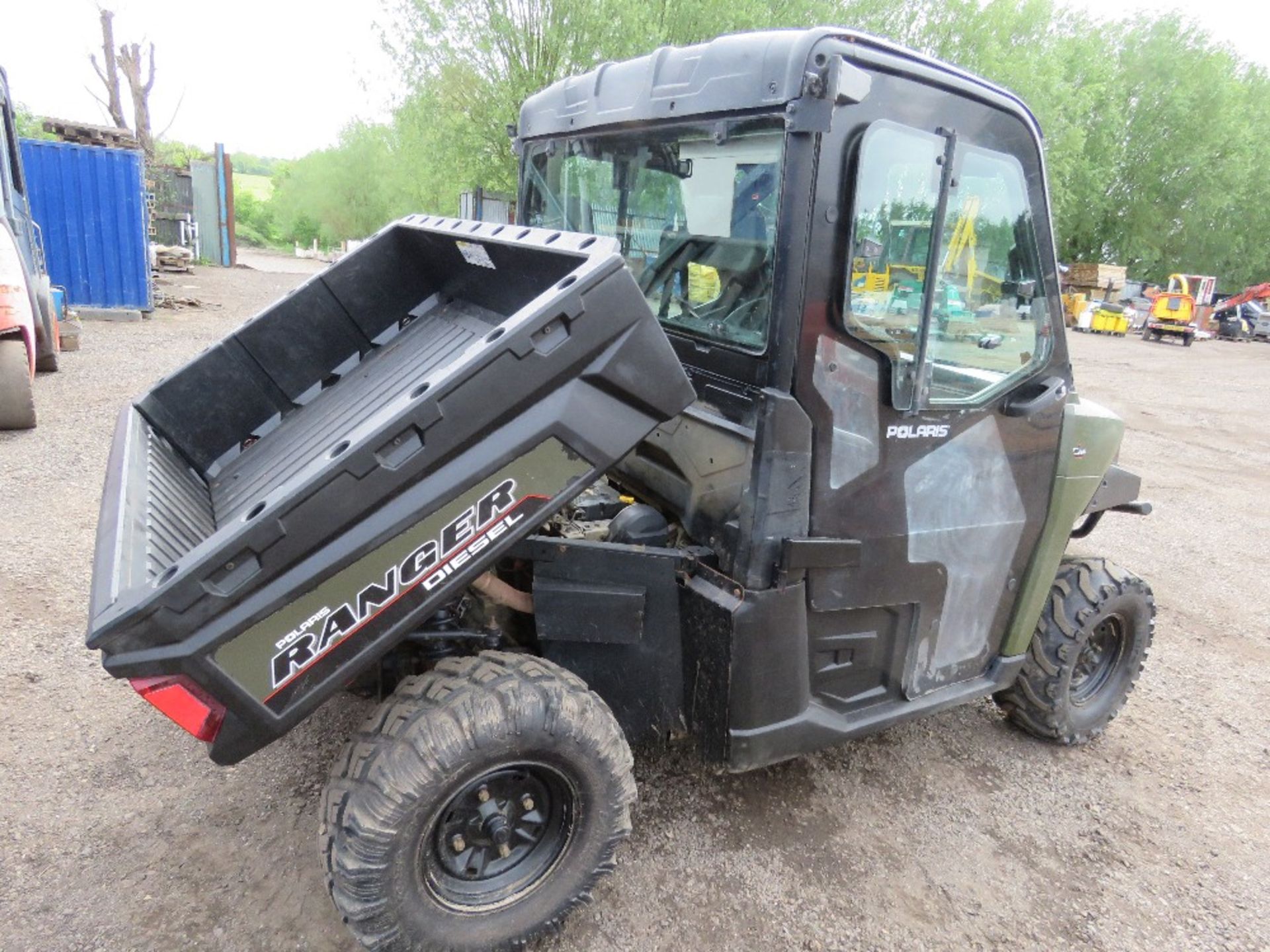 POLARIS DIESEL RANGER UTILITY VEHICLE REG: EU68 EPF. RTV WITH FULL CAB, HEATER, ELECTRIC TIP, 2252 R - Image 12 of 13