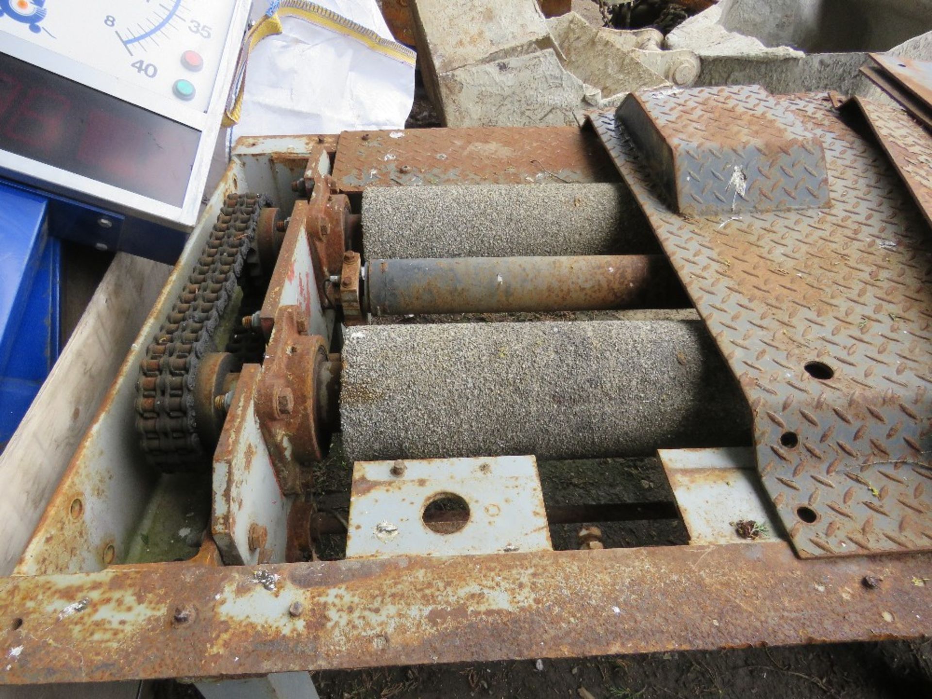 COMMERCIAL VEHICLE BRAKE TEST ROLLERS WITH ASSOCIATED EQUIPMENT. BELIEVED TO BE EWJ MAKE. - Image 6 of 15
