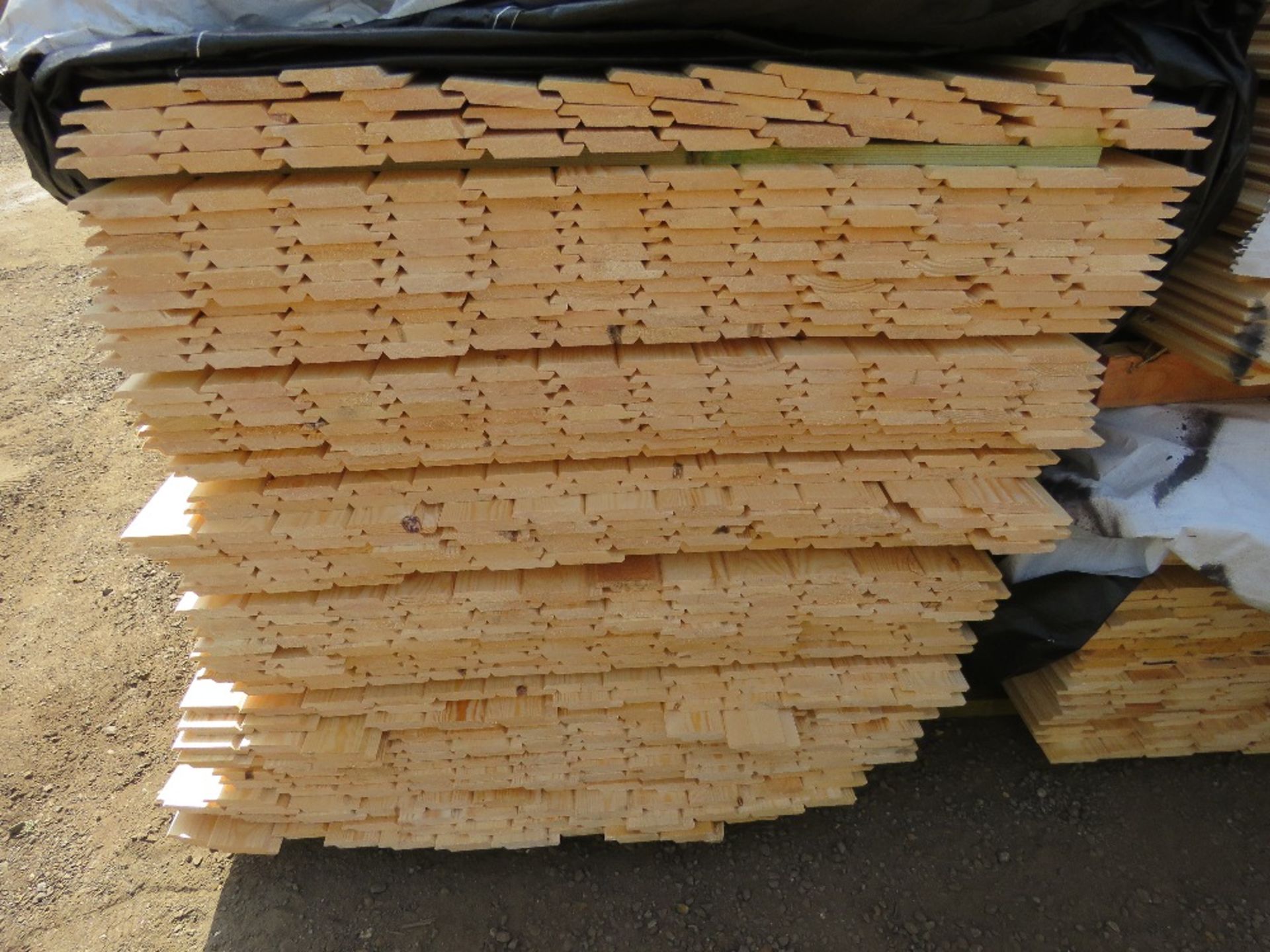 2 X PACKS OF UNTREATED SHIPLAP TYPE TIMBER CLADDING BOARDS: 1.73M X 100MM APPROX. - Image 5 of 6